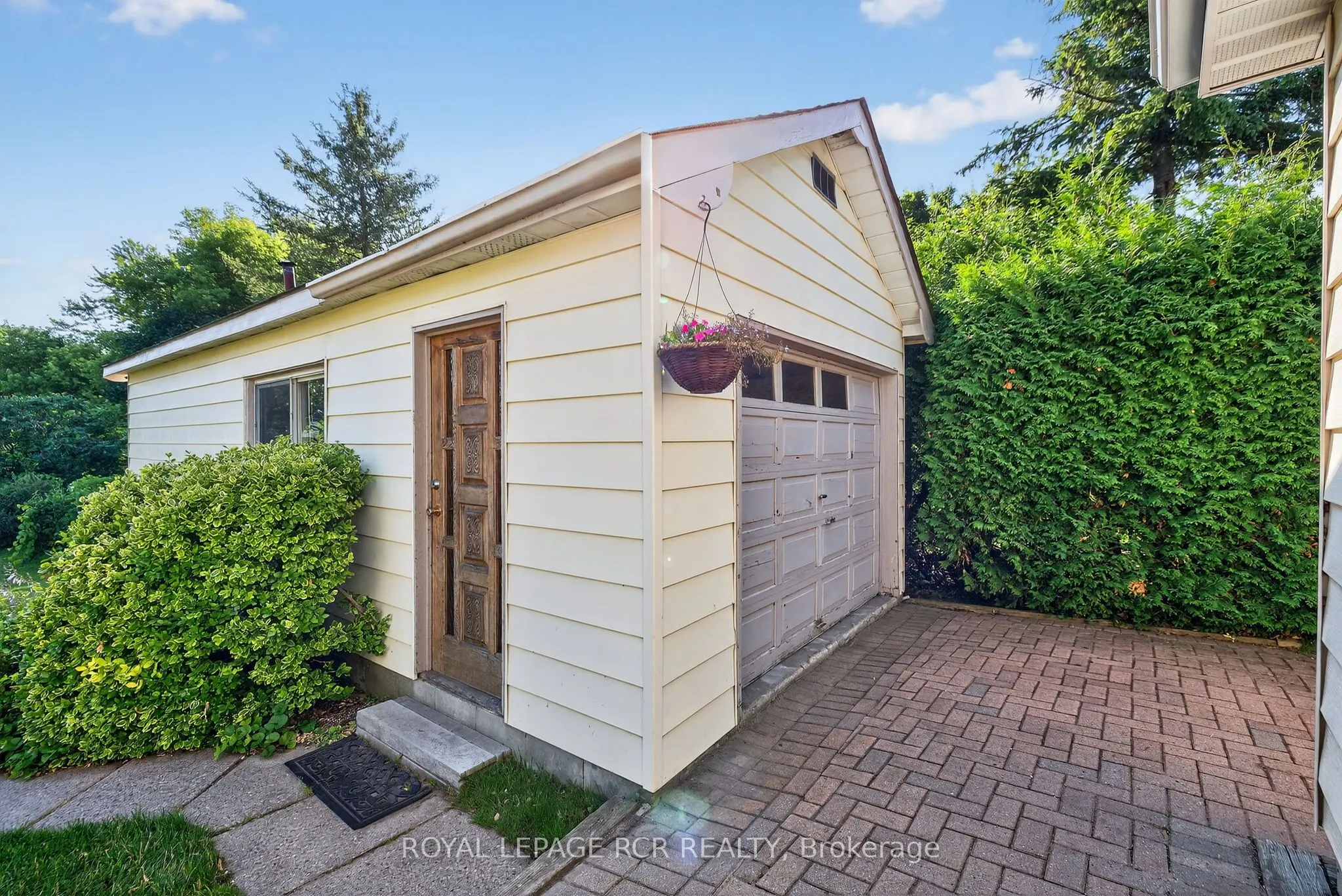 7 Wallace Avenue