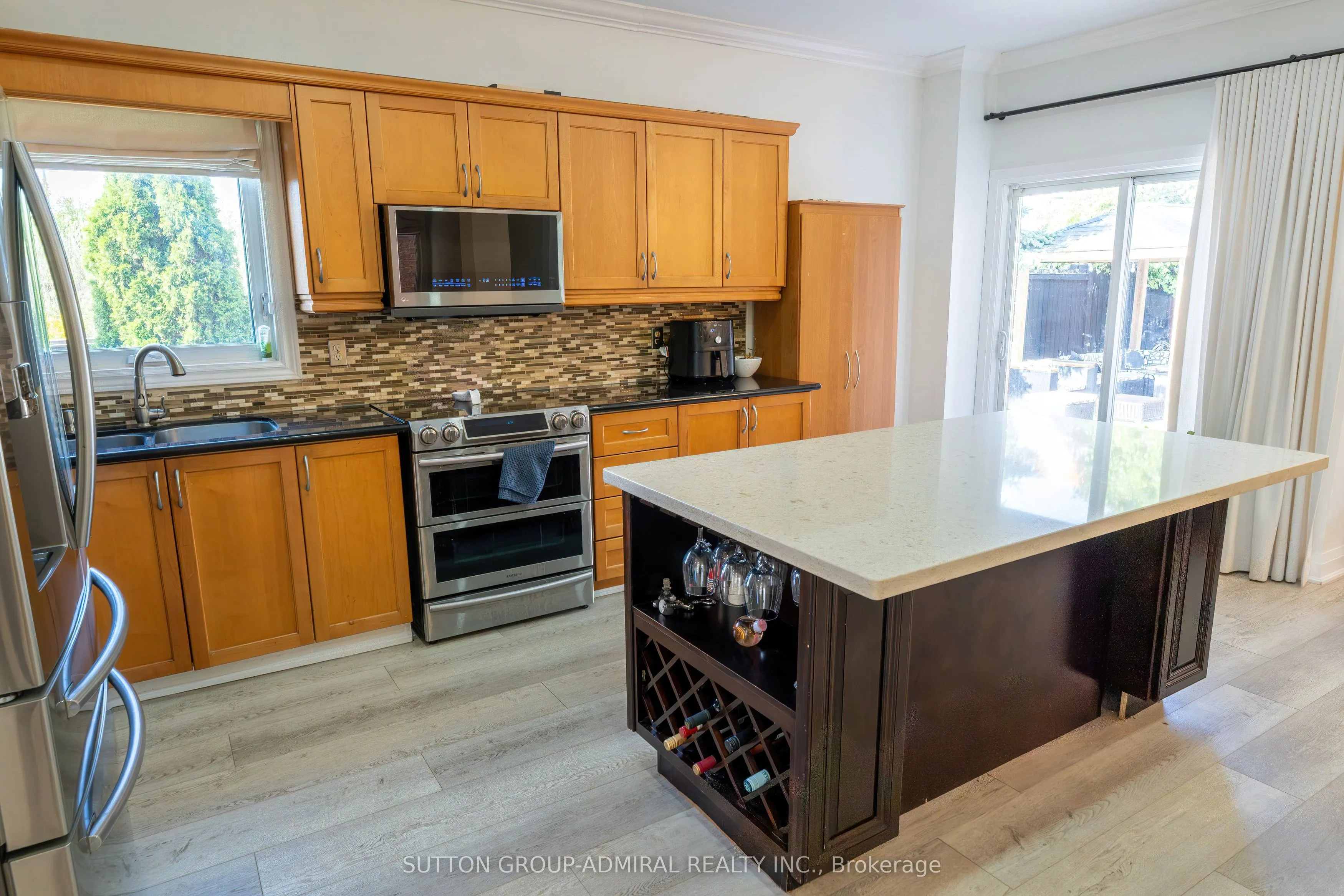 2415 Valley Heights Crescent