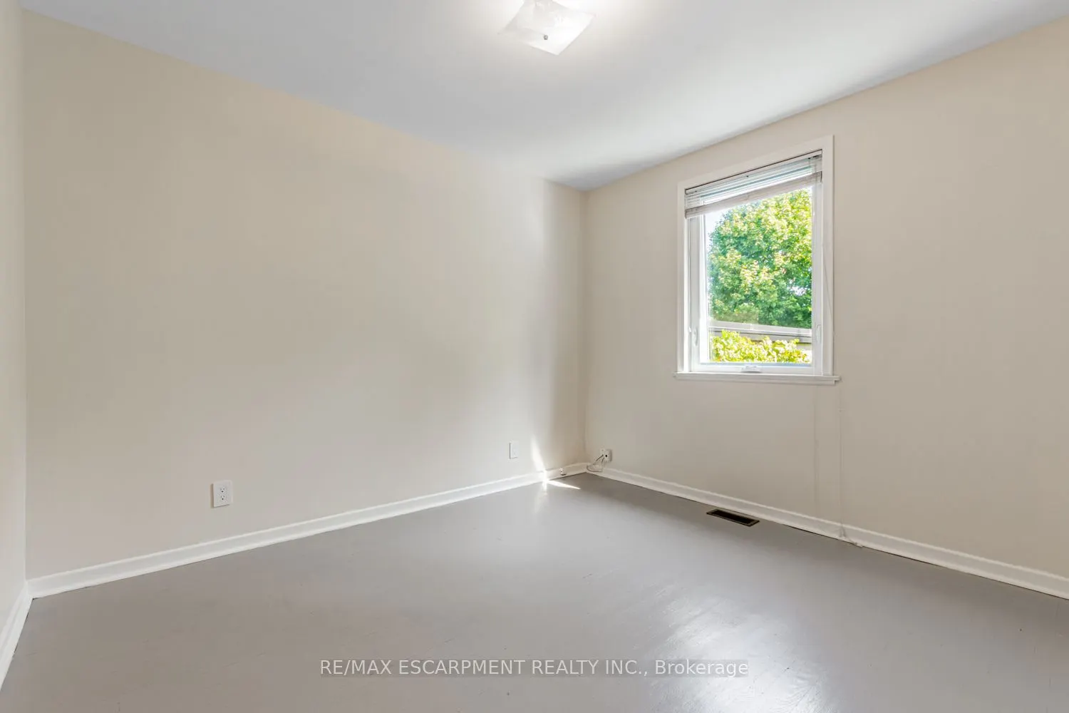 19 Stock Avenue