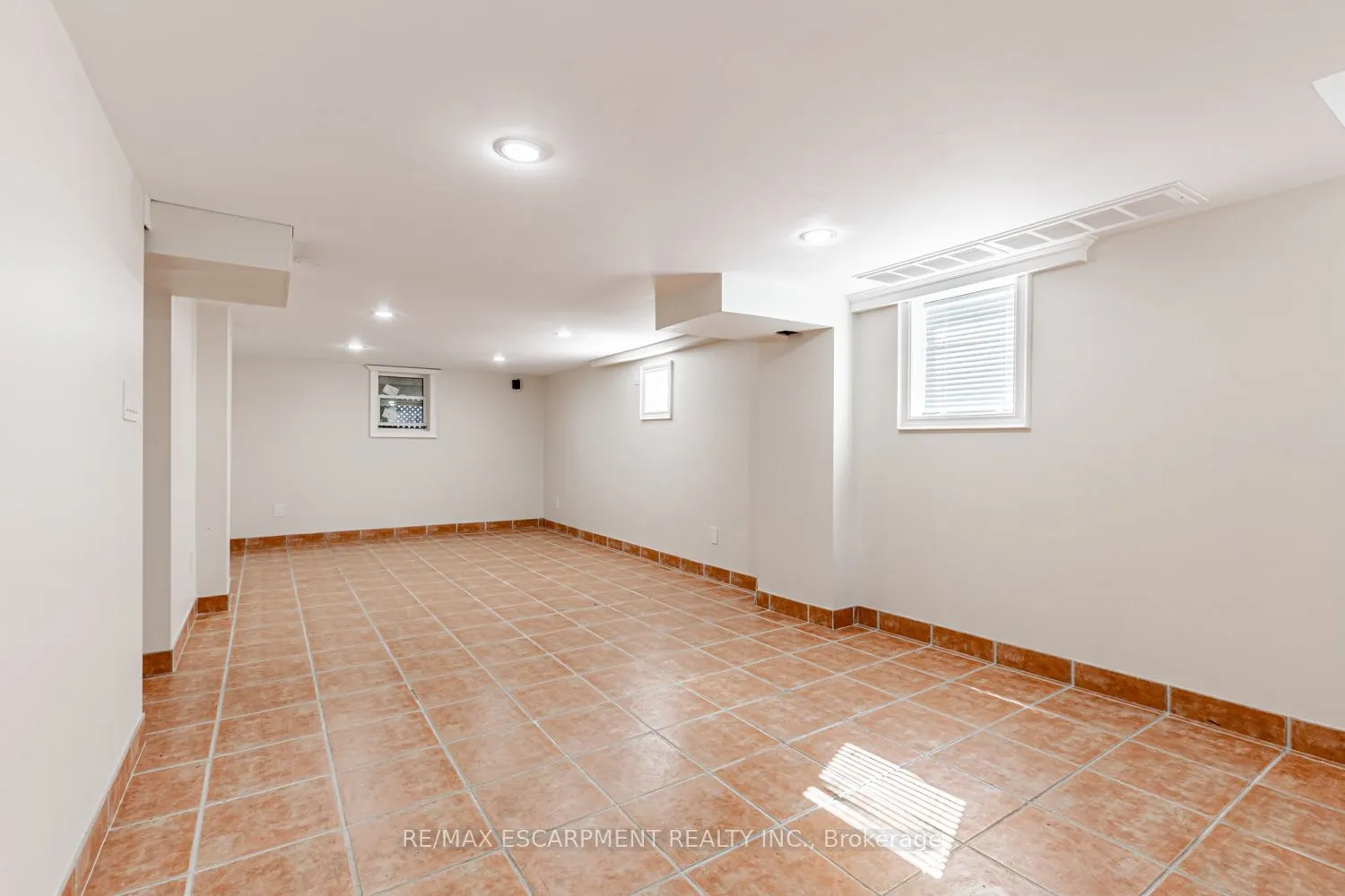 19 Stock Avenue
