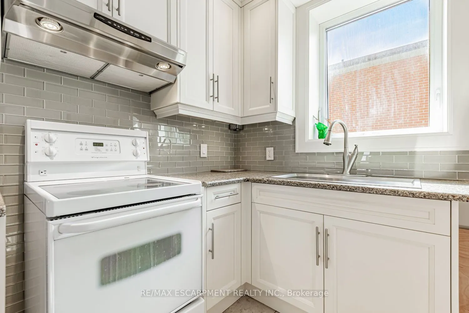 19 Stock Avenue
