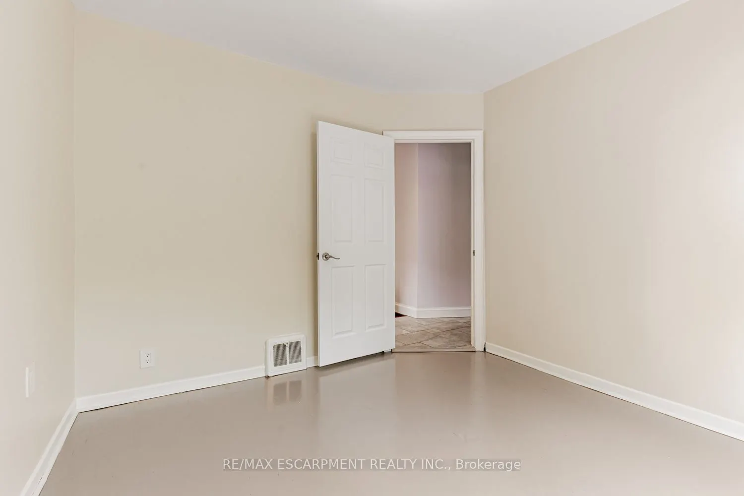 19 Stock Avenue