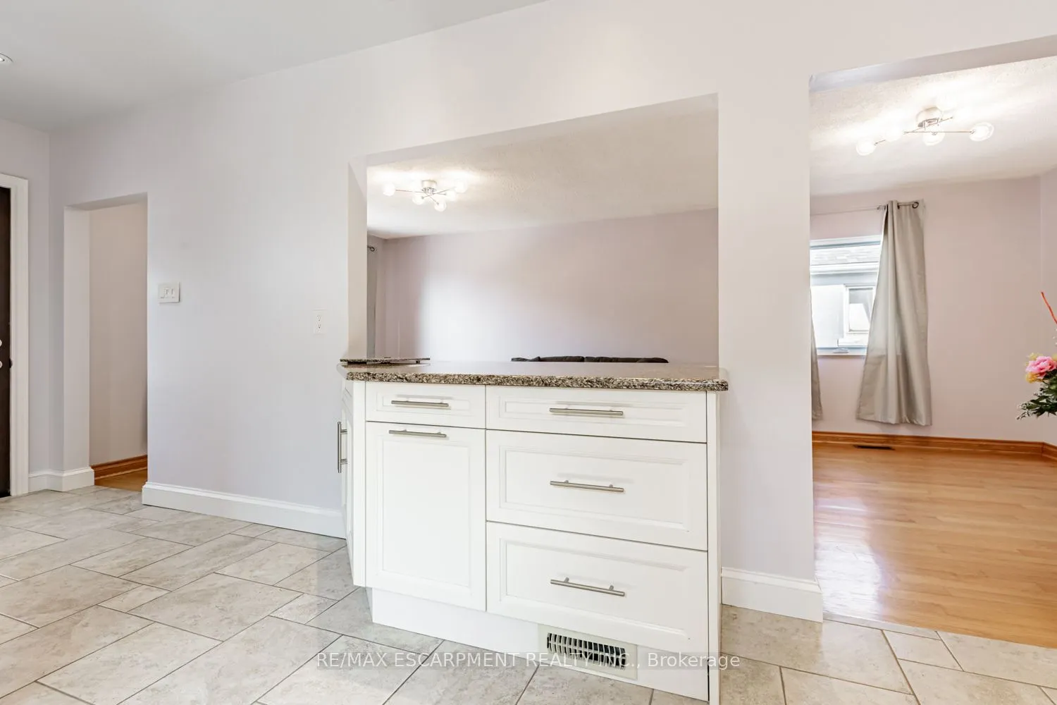 19 Stock Avenue