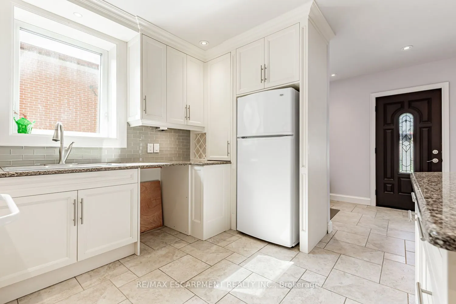 19 Stock Avenue