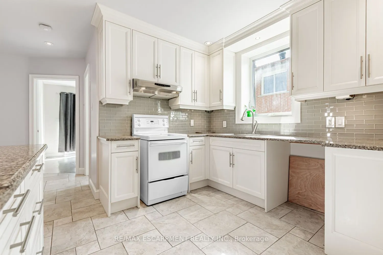 19 Stock Avenue