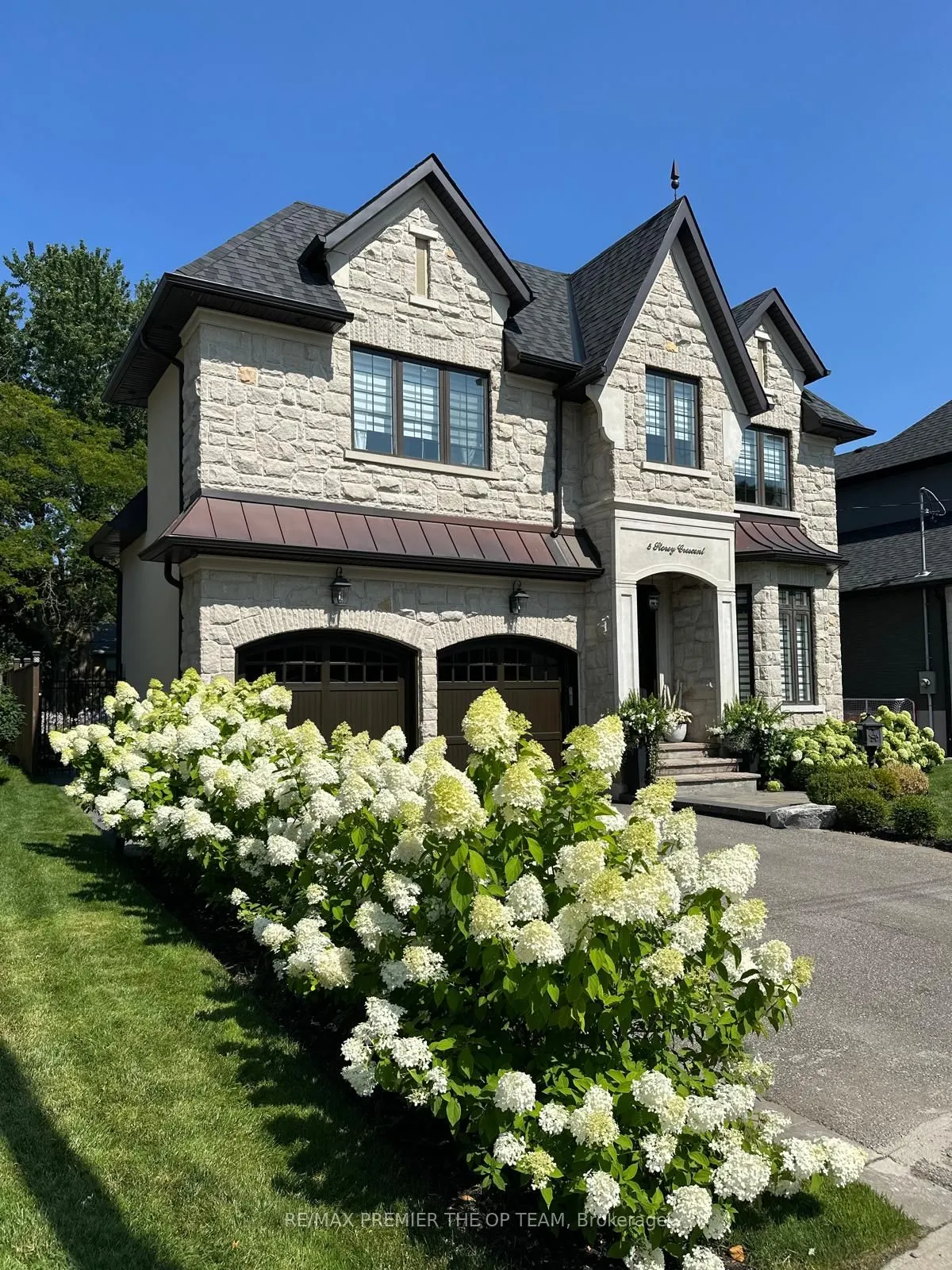5 Storey Crescent