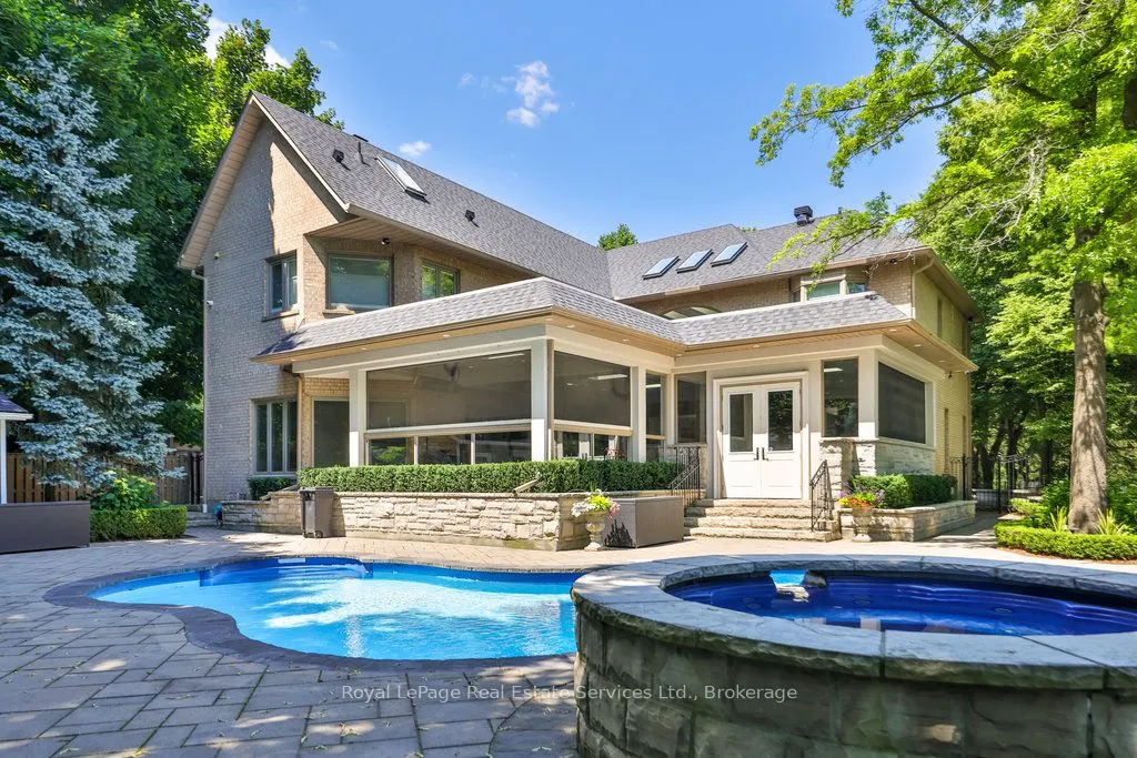 24 Raymar Place
