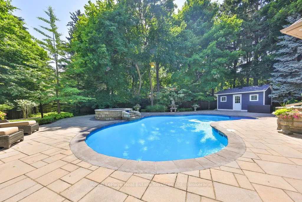 24 Raymar Place