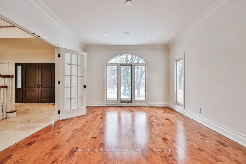 24 Raymar Place