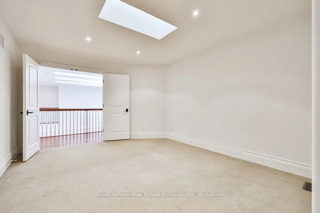 24 Raymar Place