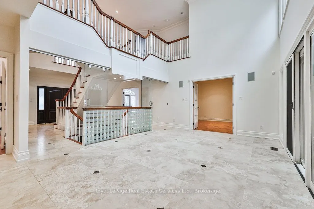 24 Raymar Place