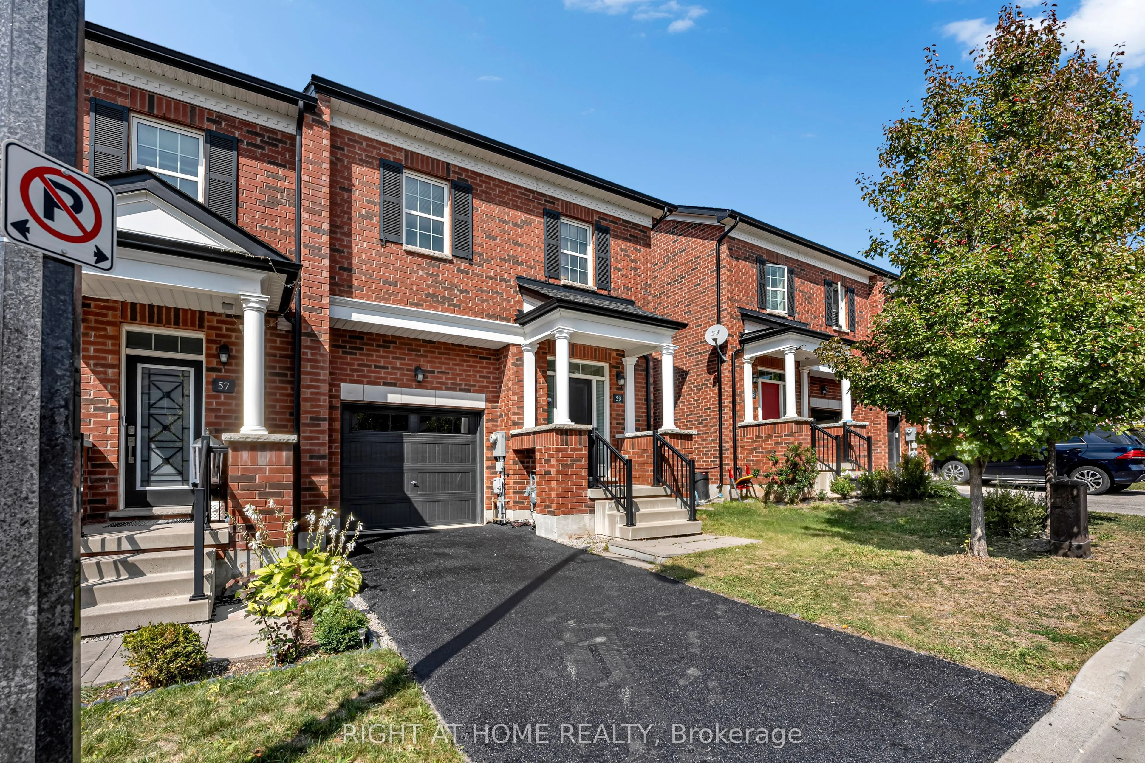 59 Henry Crescent