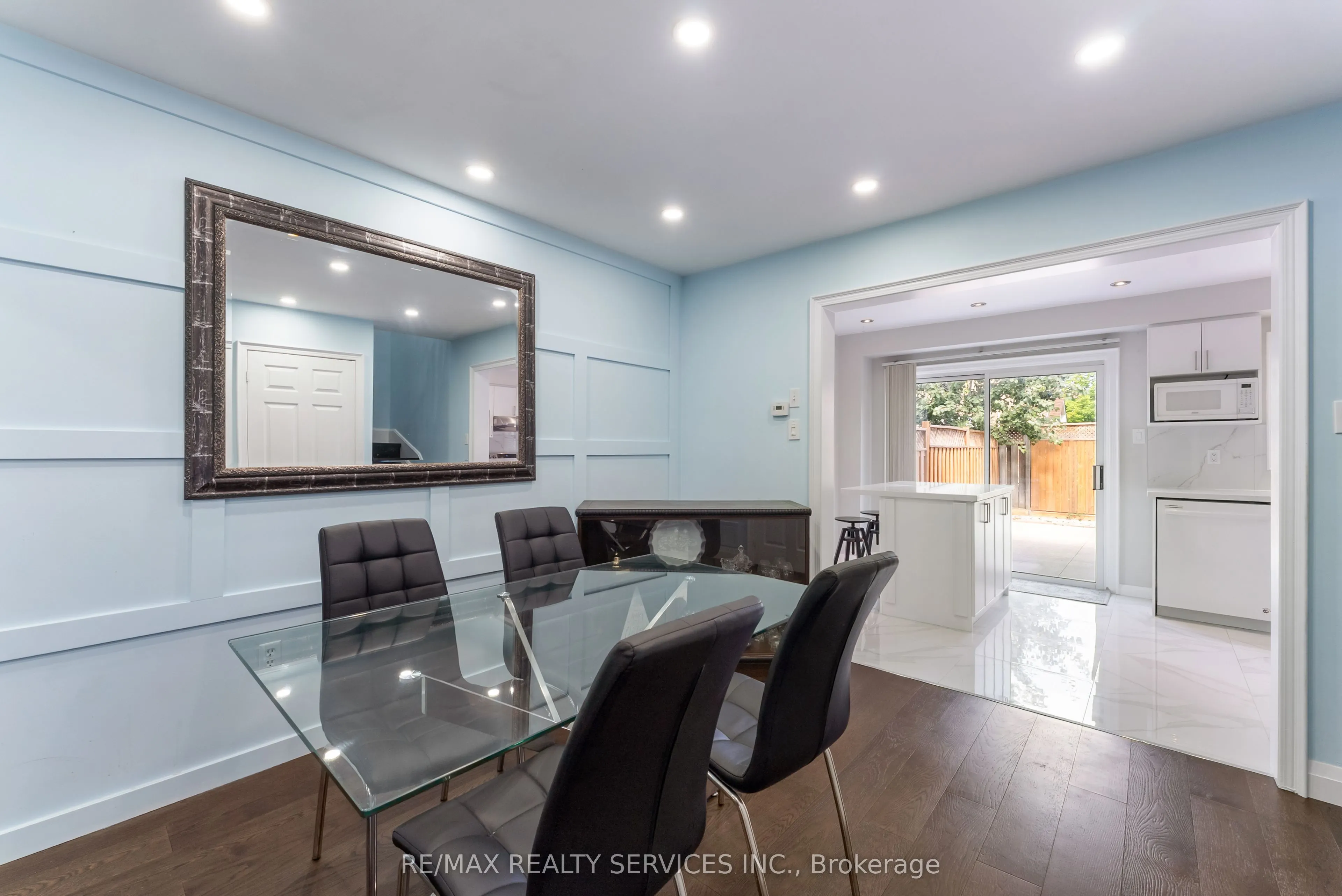 40 Herkes Drive