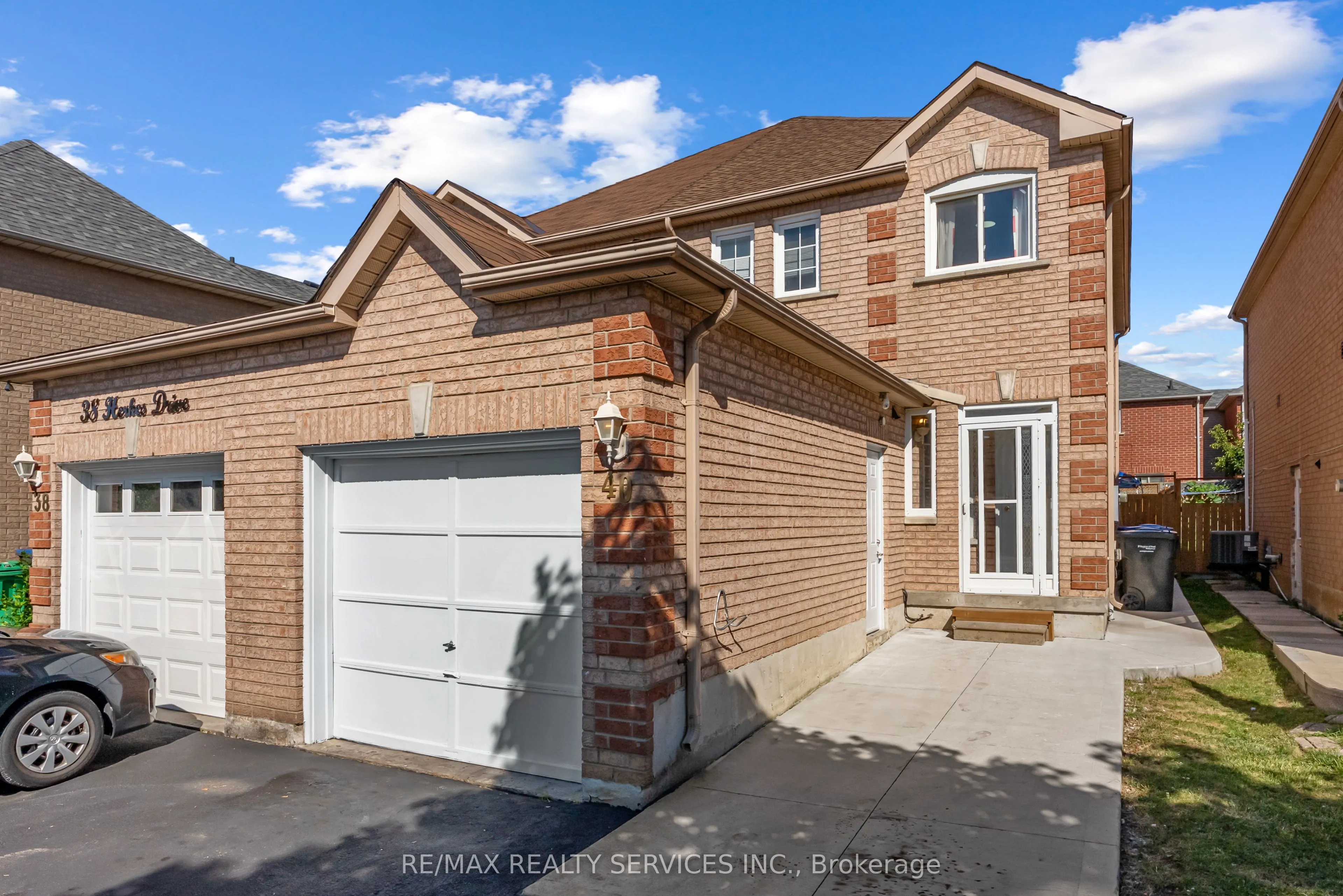 40 Herkes Drive