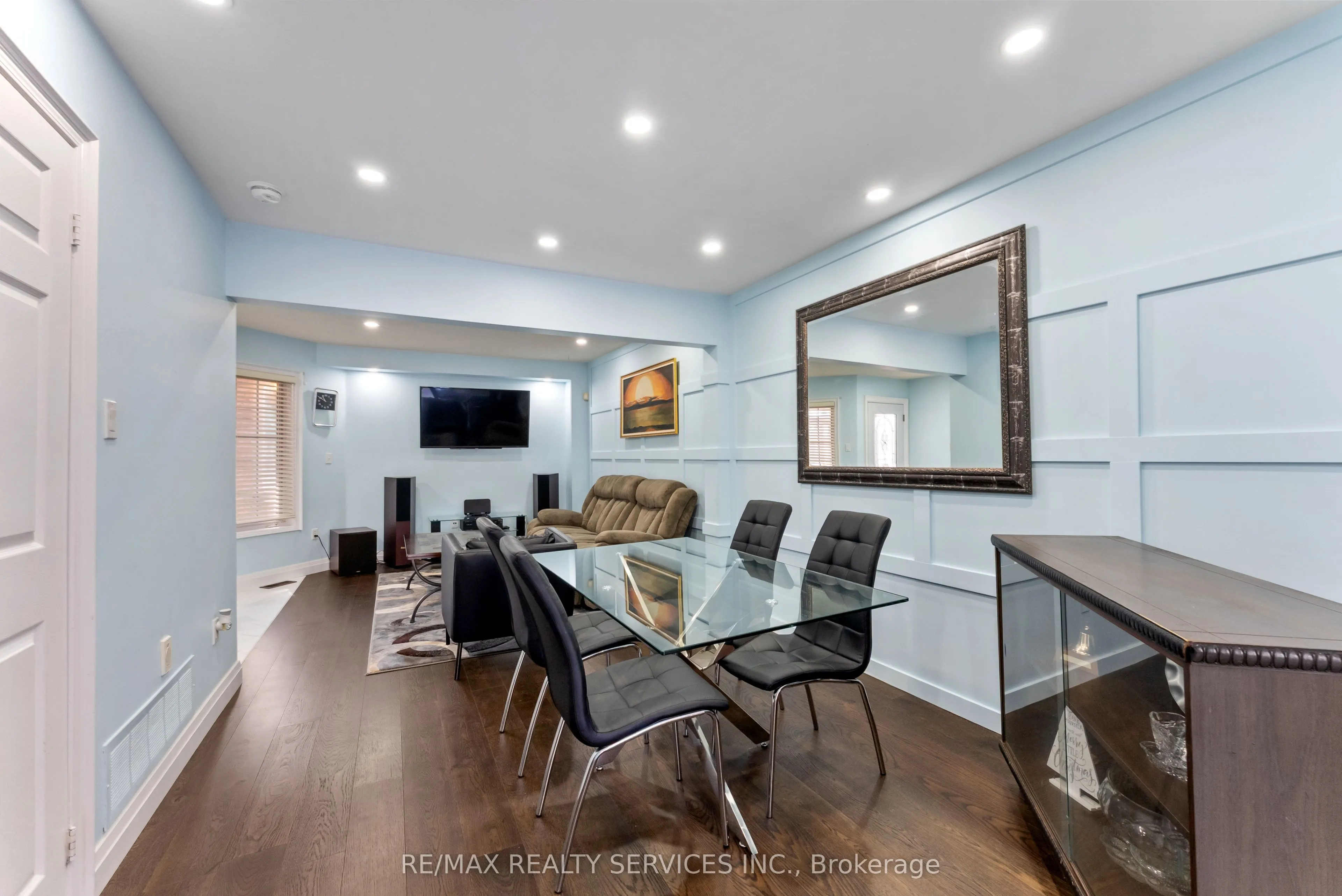 40 Herkes Drive
