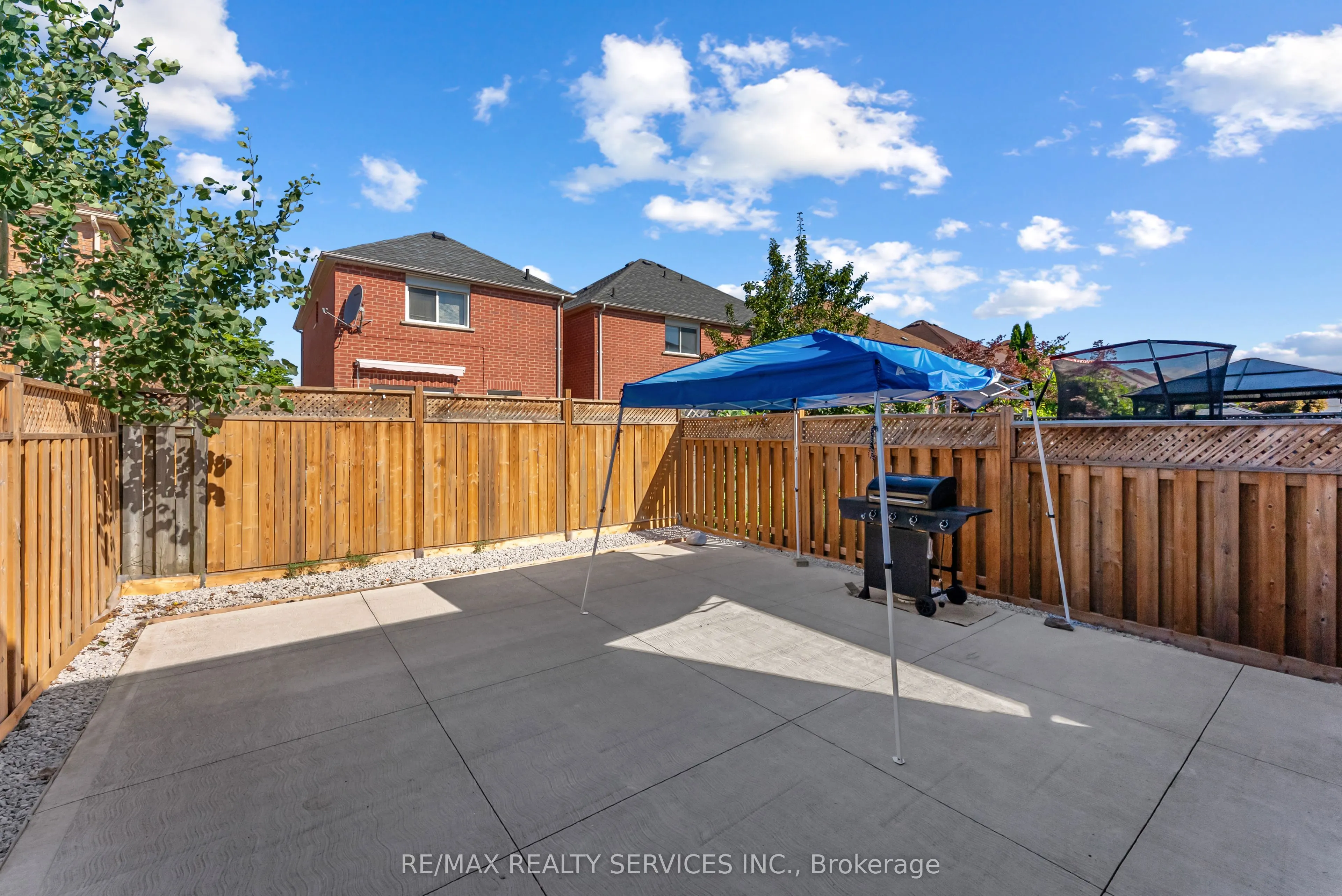 40 Herkes Drive
