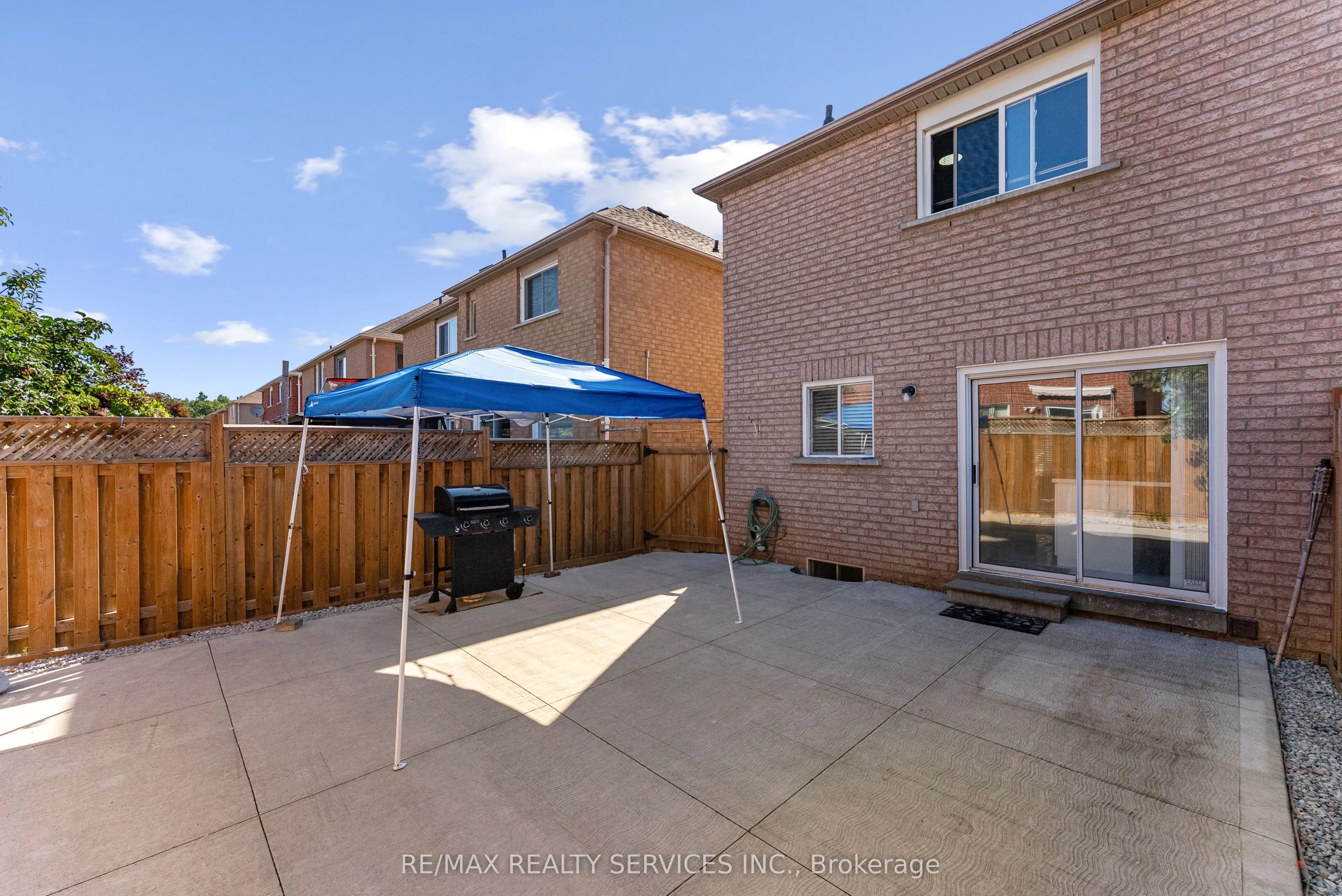 40 Herkes Drive