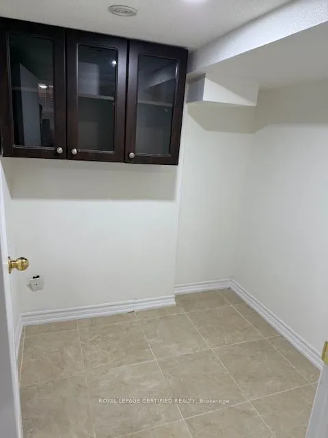 1427 Duval Drive, #lower level