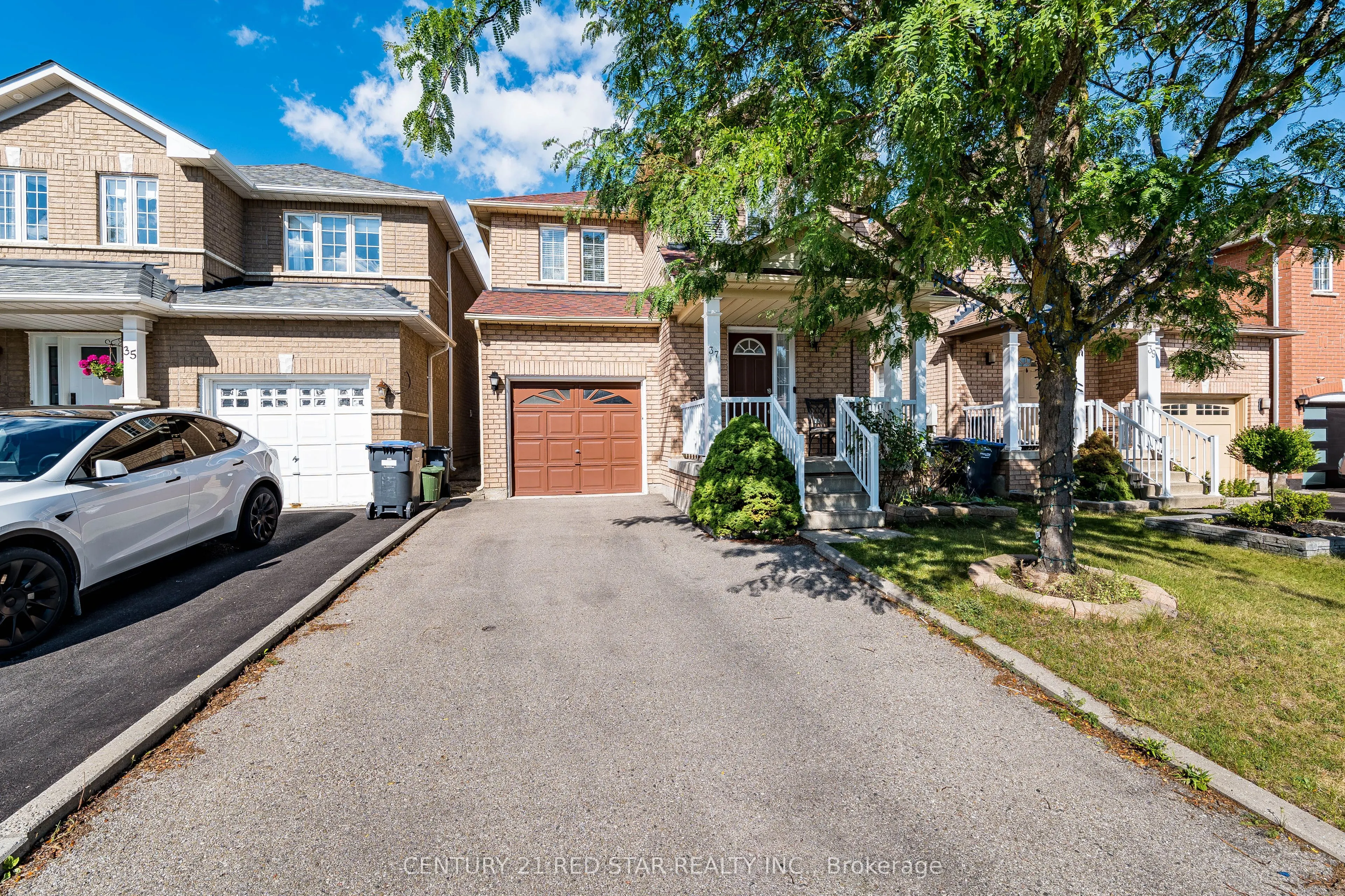 37 Oakmeadow Drive