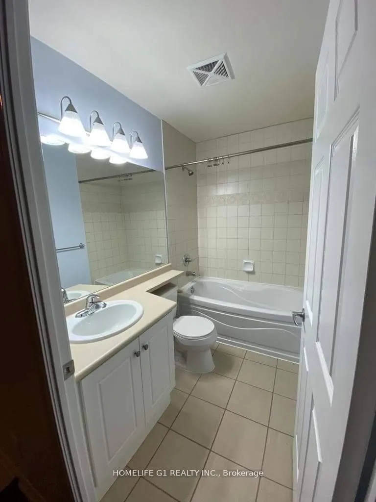 3504 Hurontario Street, #1208