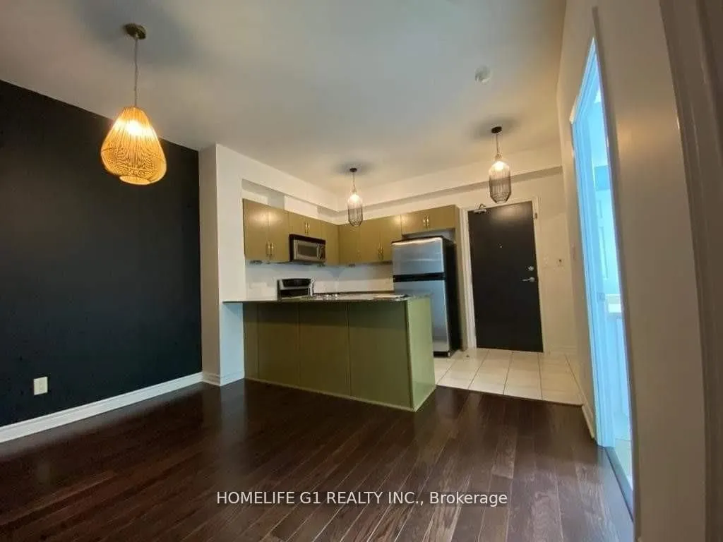 3504 Hurontario Street, #1208