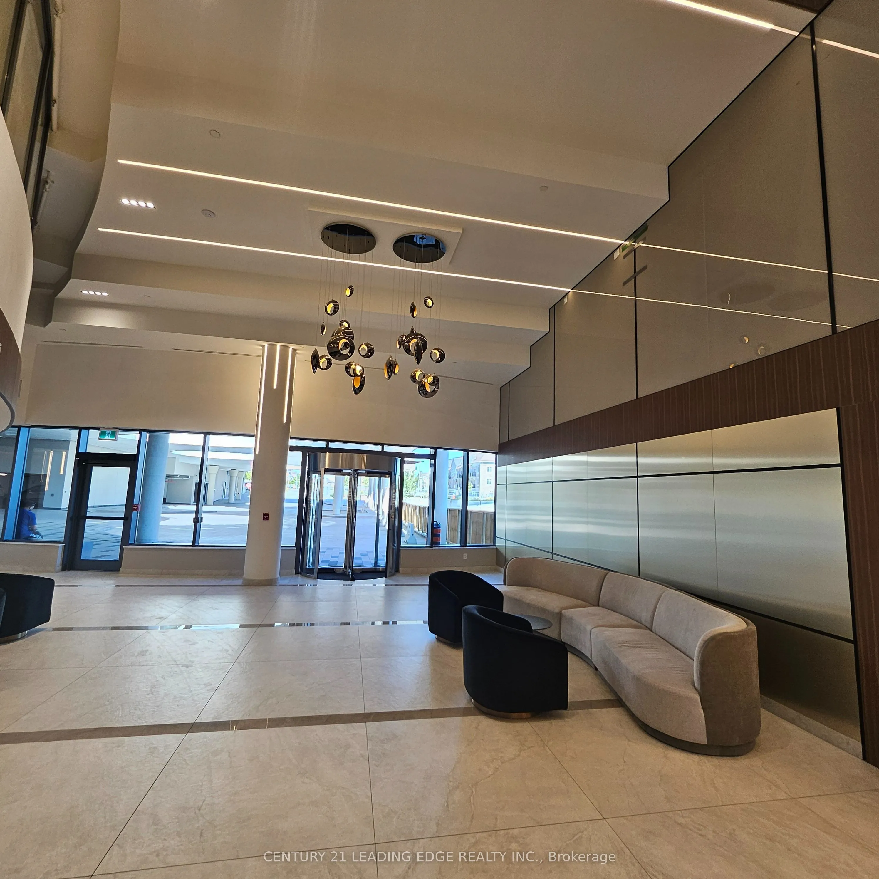 5105 HURONTARIO Street, #1502