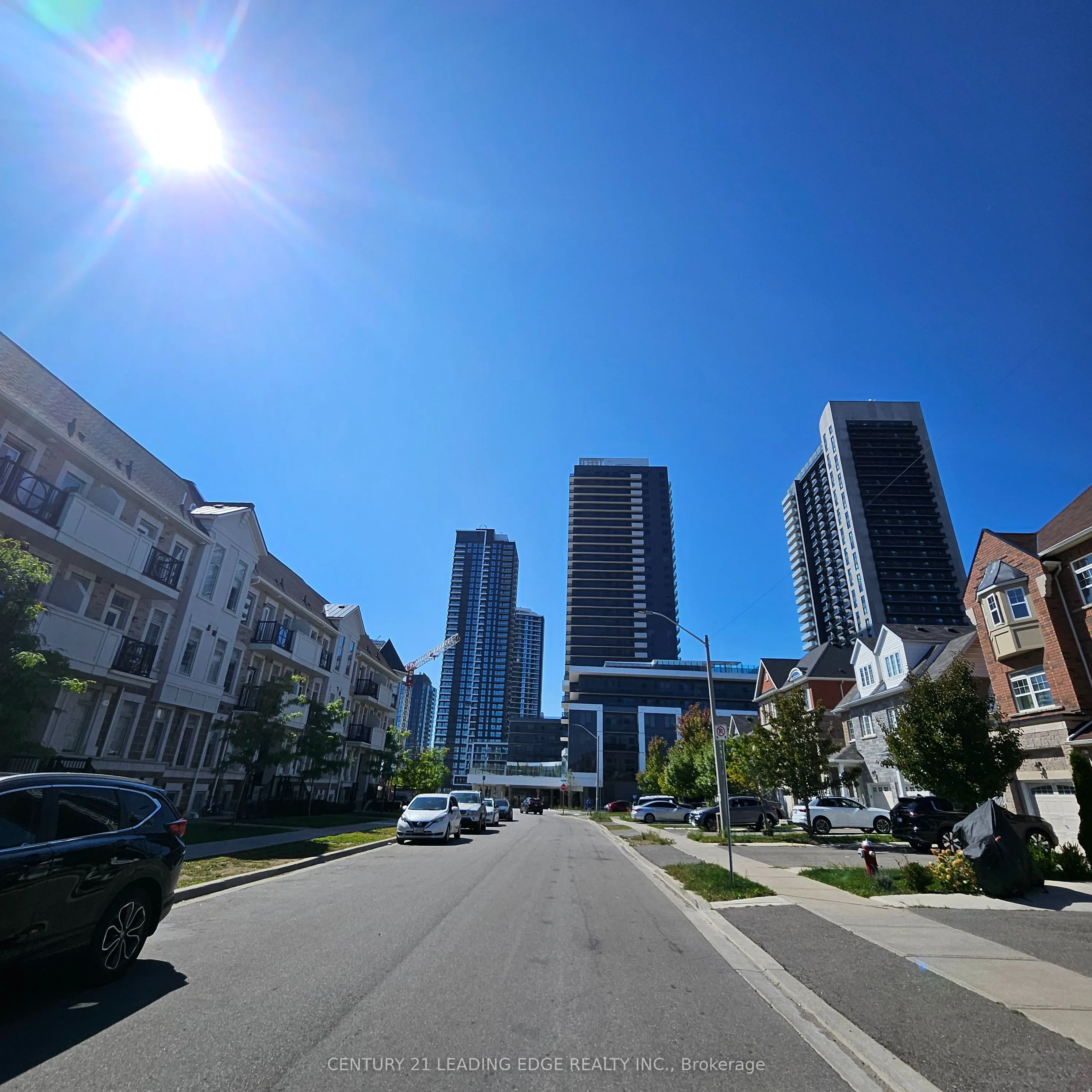 5105 HURONTARIO Street, #1502