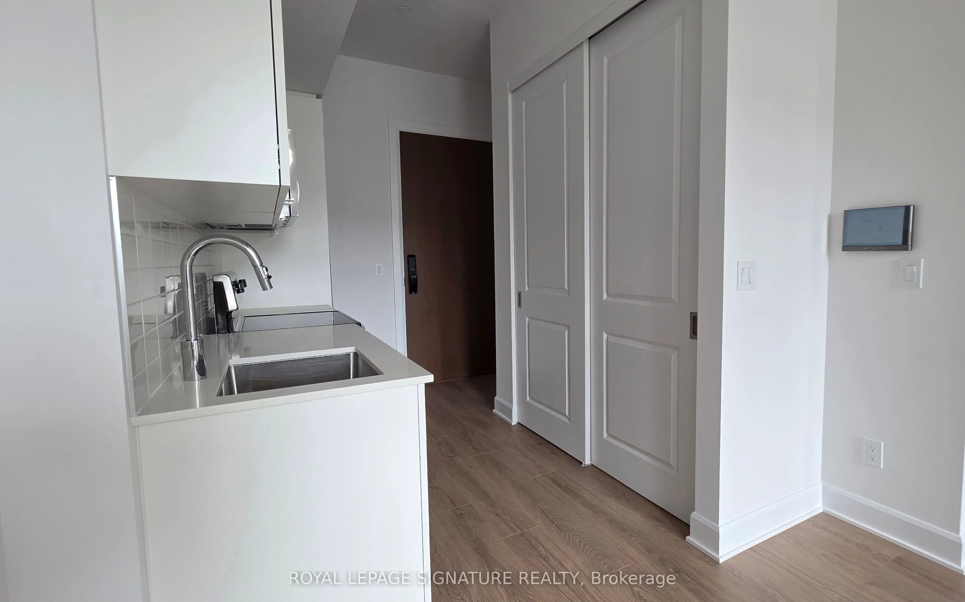 3240 William Coltson Avenue, #101