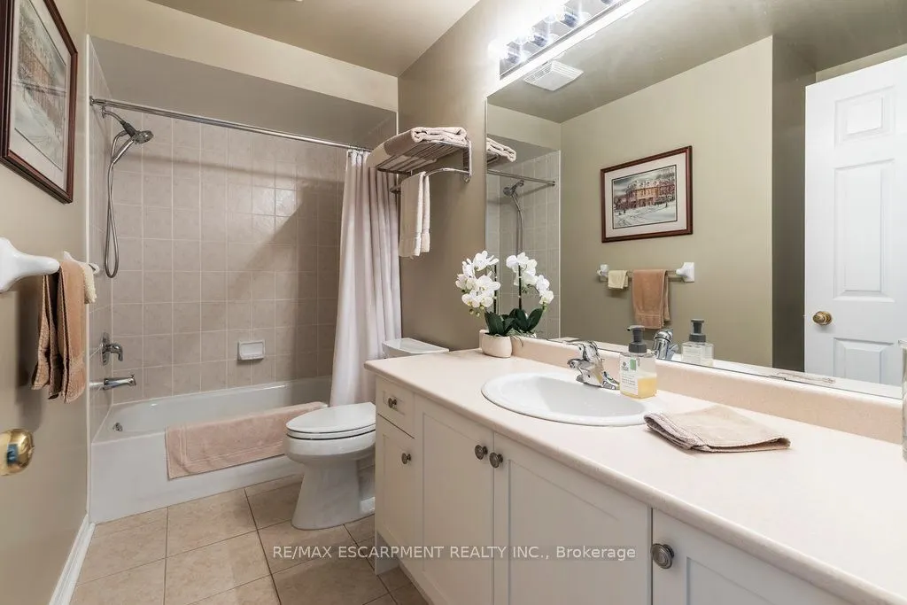 4220 Sarazen Drive, #22