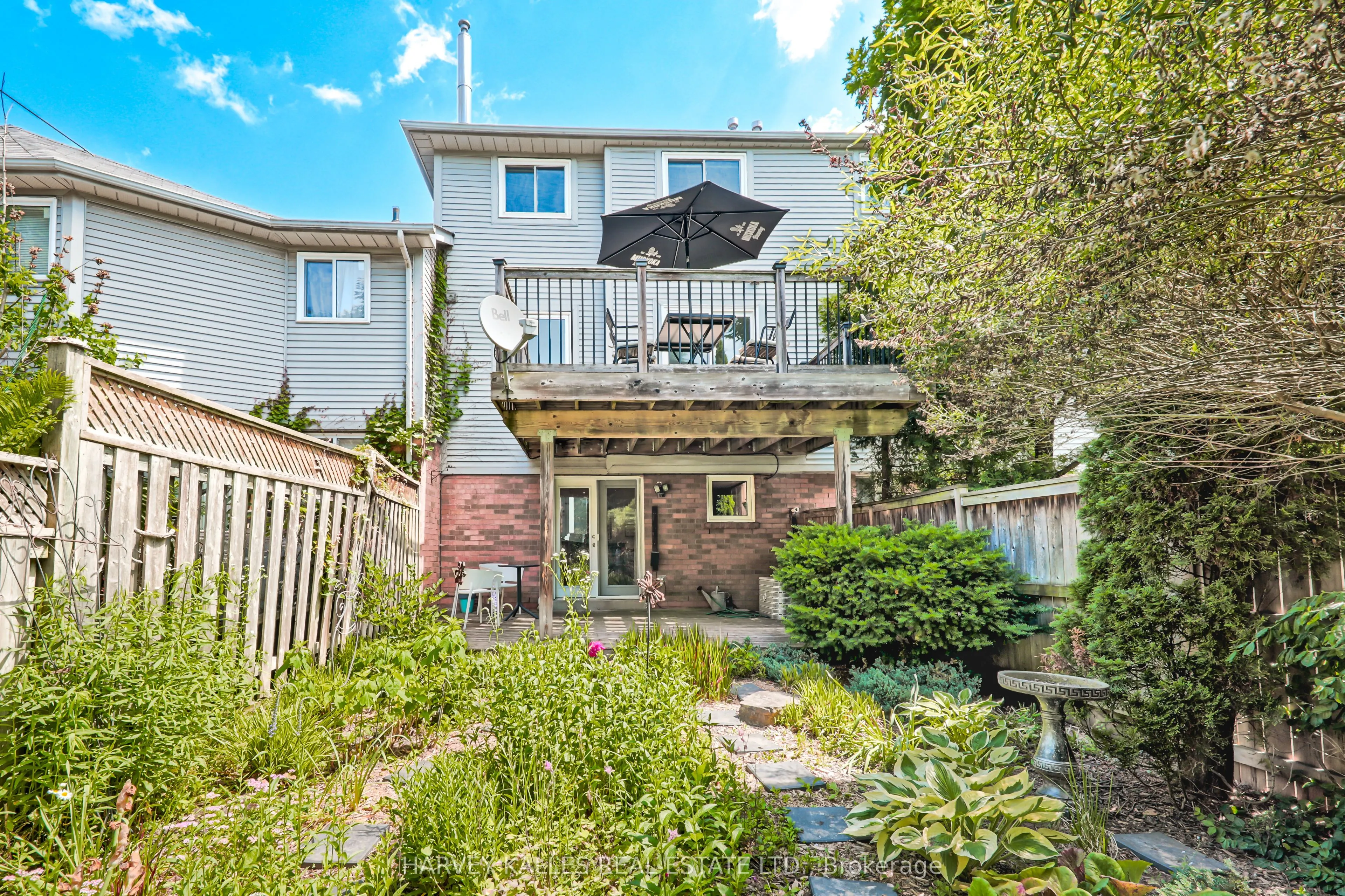 1050 Lindsay Drive