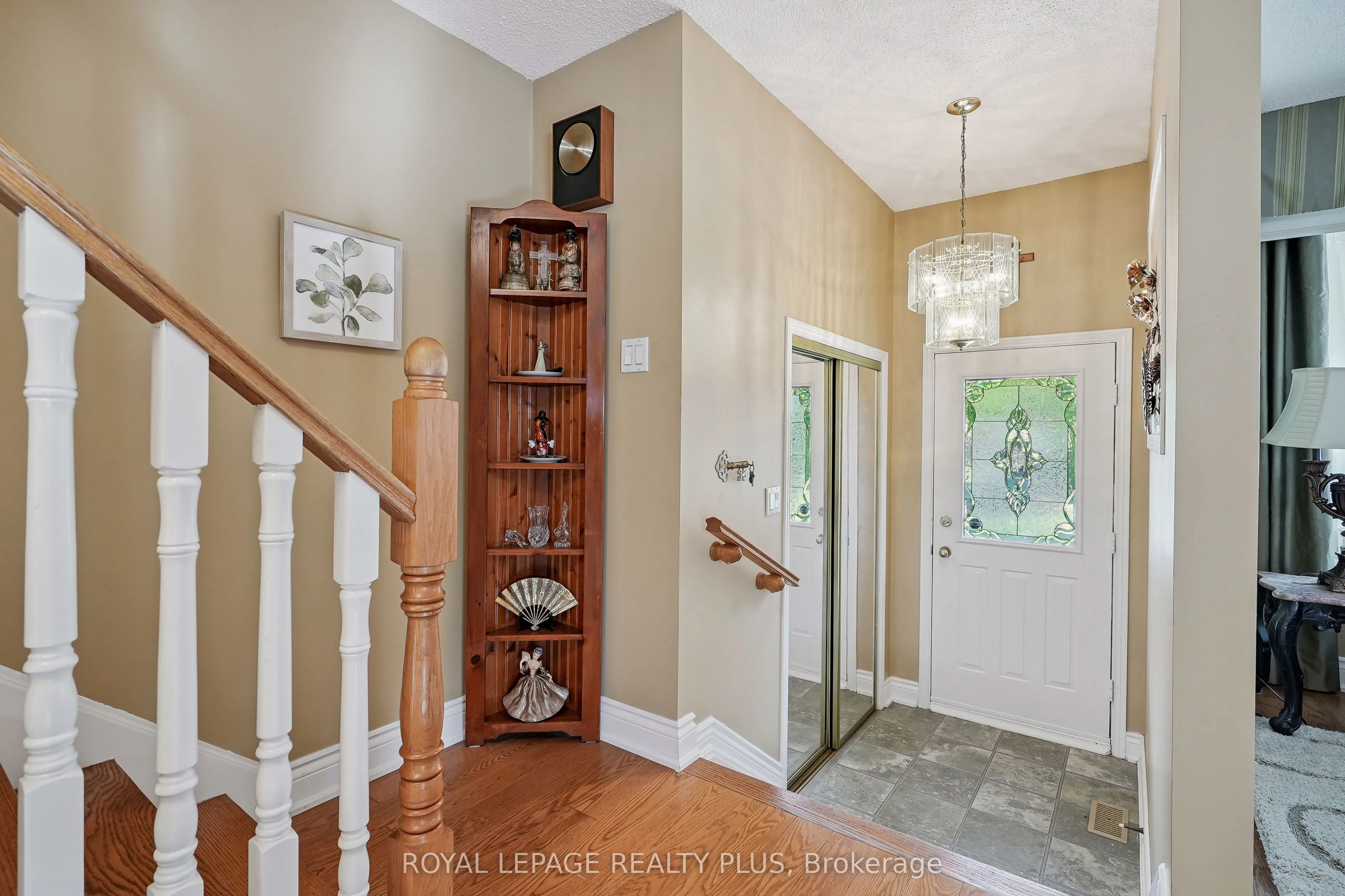 2335 Wyandotte Drive