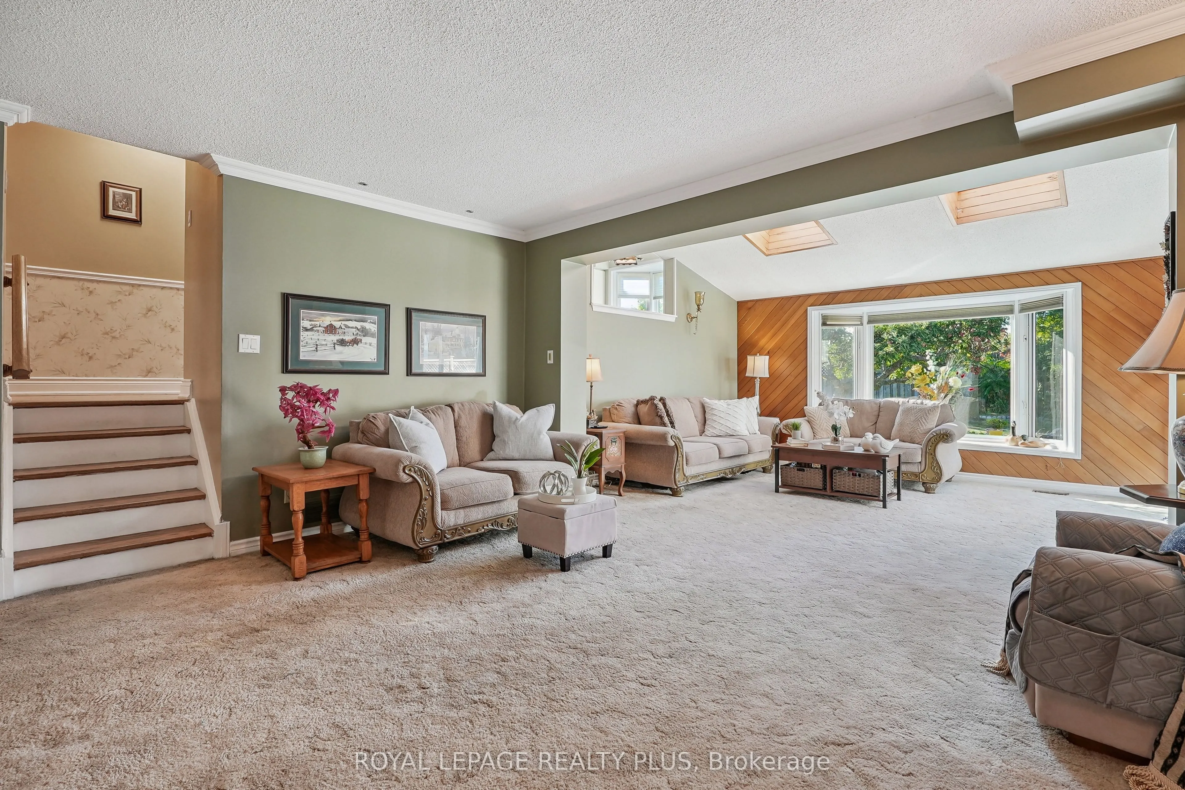 2335 Wyandotte Drive