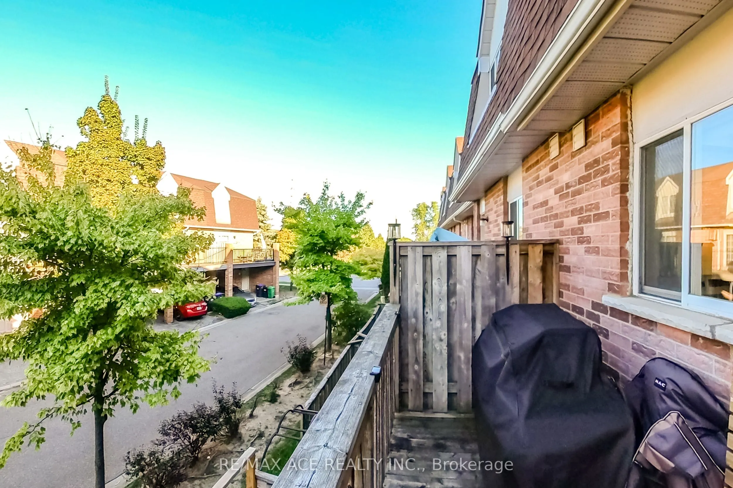 1525 South Parade Court, #22