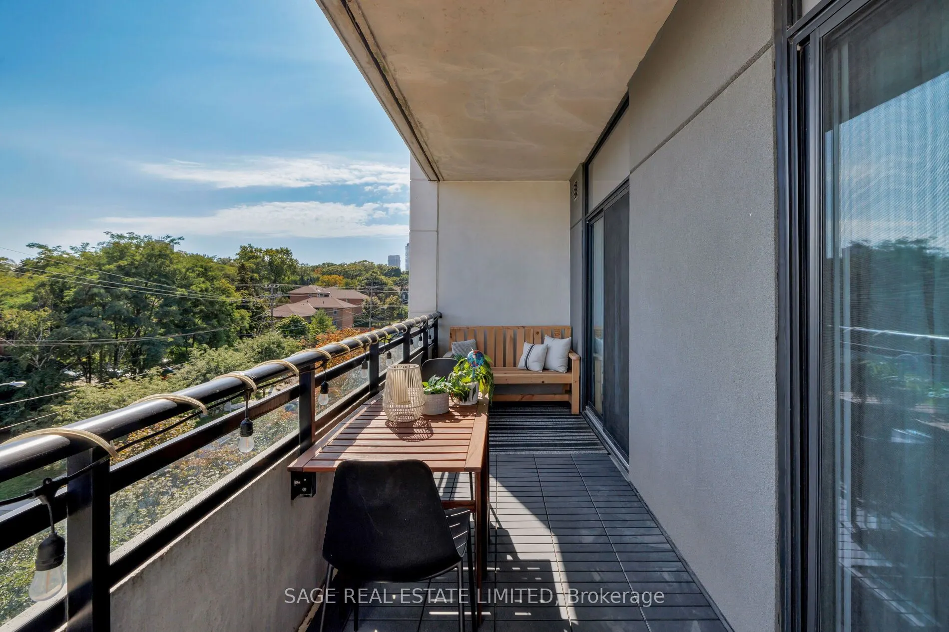 1 Neighbourhood Lane, #408