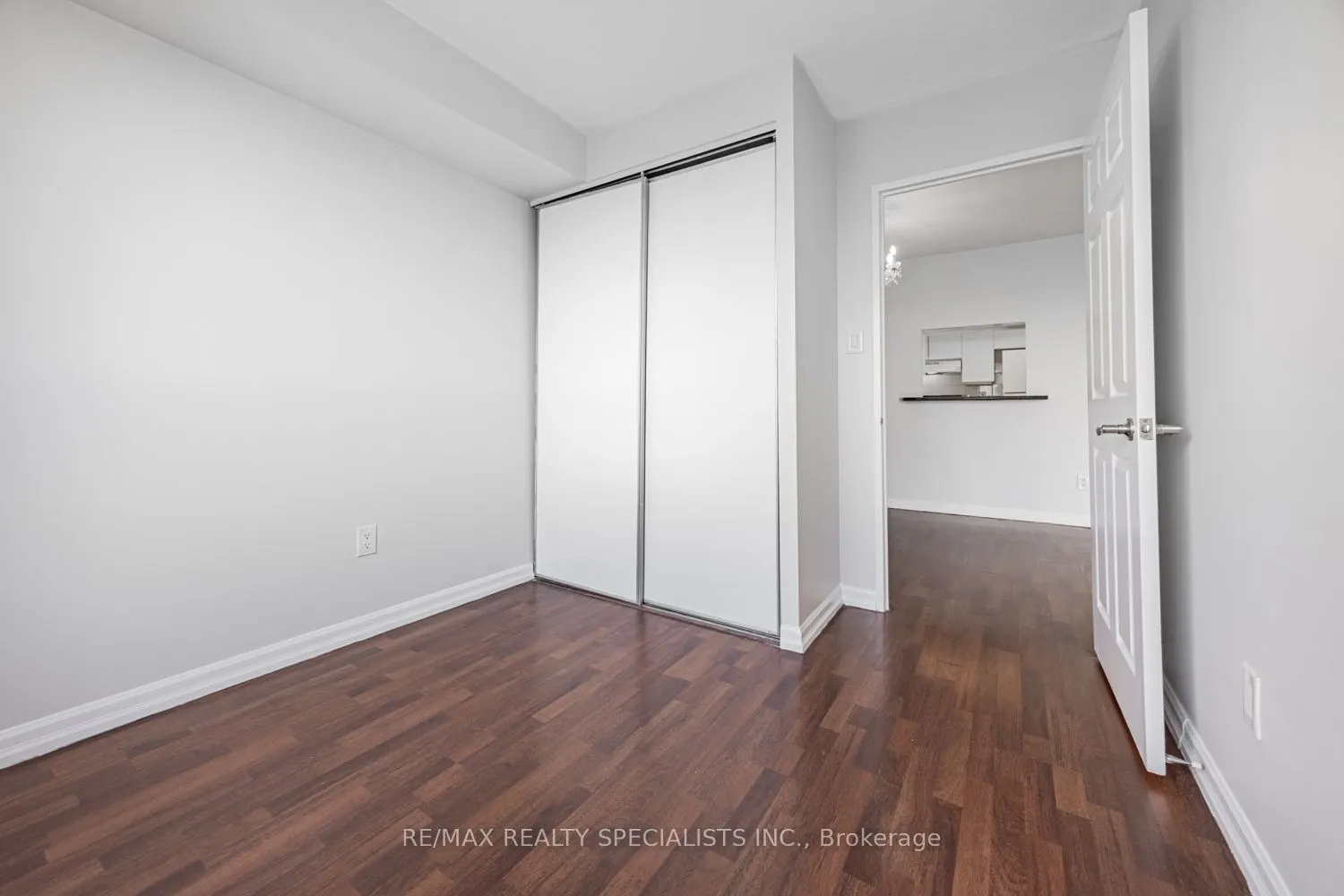 285 Enfield Place, #1405