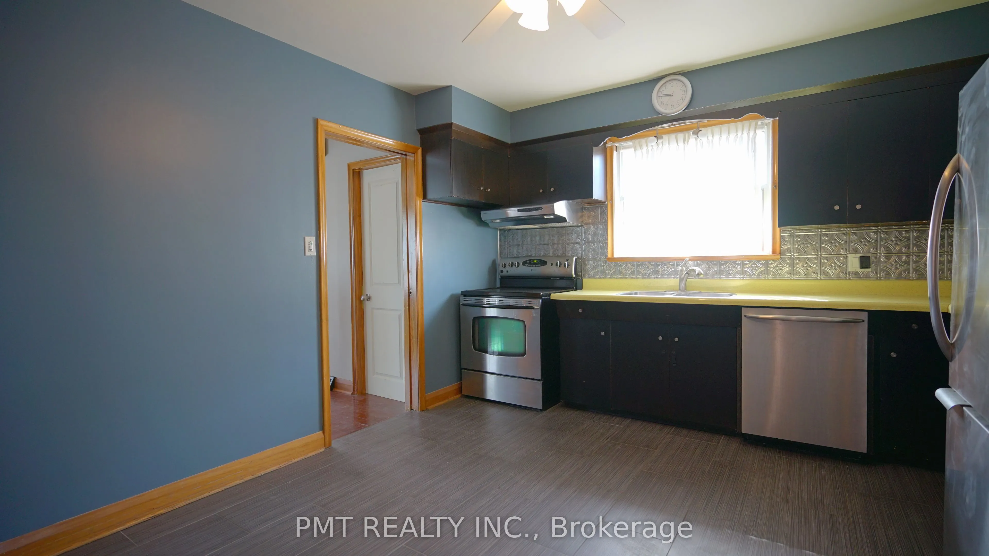 94 Glenhaven Street, #Main