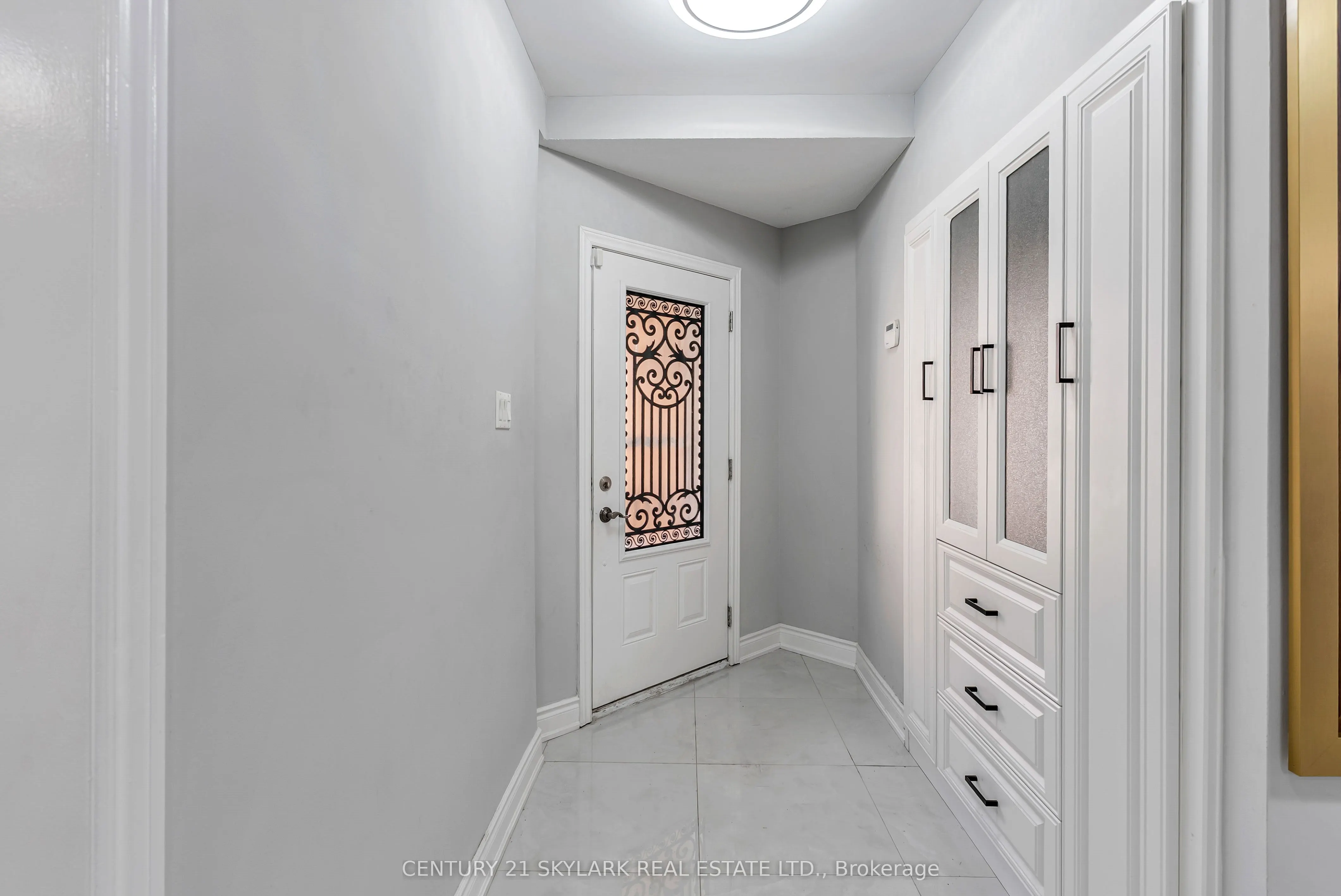 4 Moonstone Court