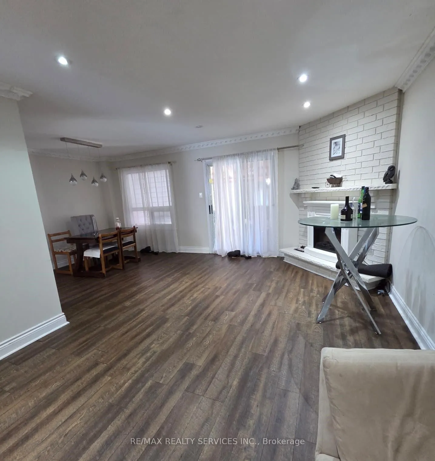 32 Shenstone Avenue