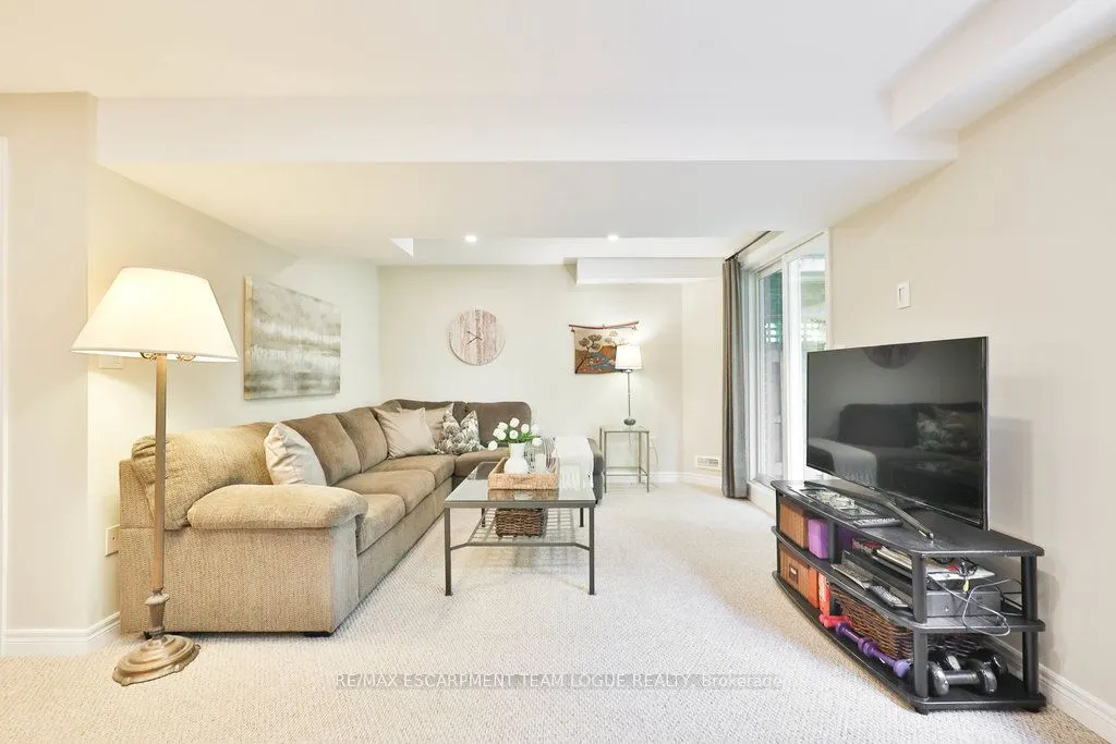 2229 Walkers Line, #16