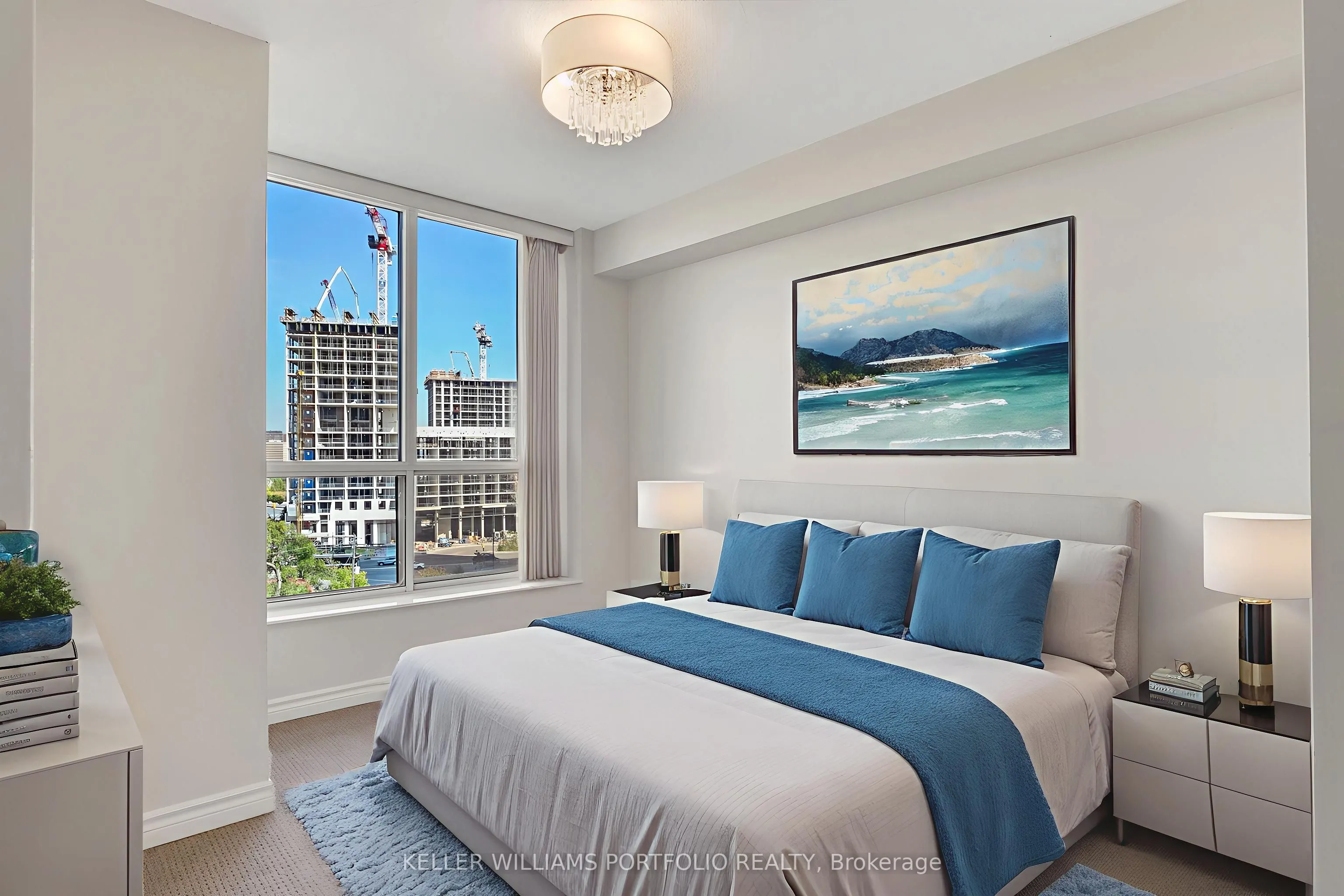 5229 Dundas Street W, #707