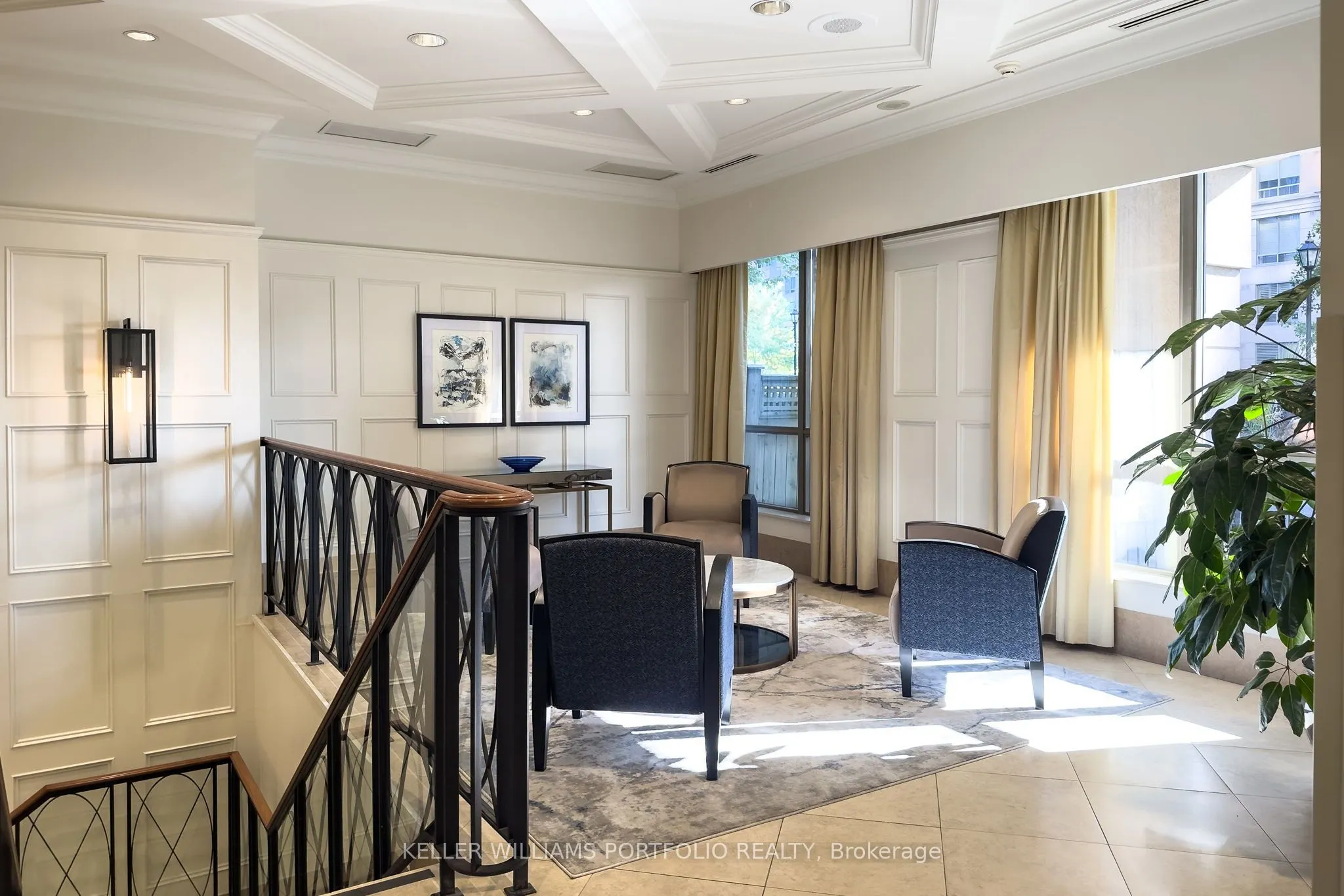 5229 Dundas Street W, #707