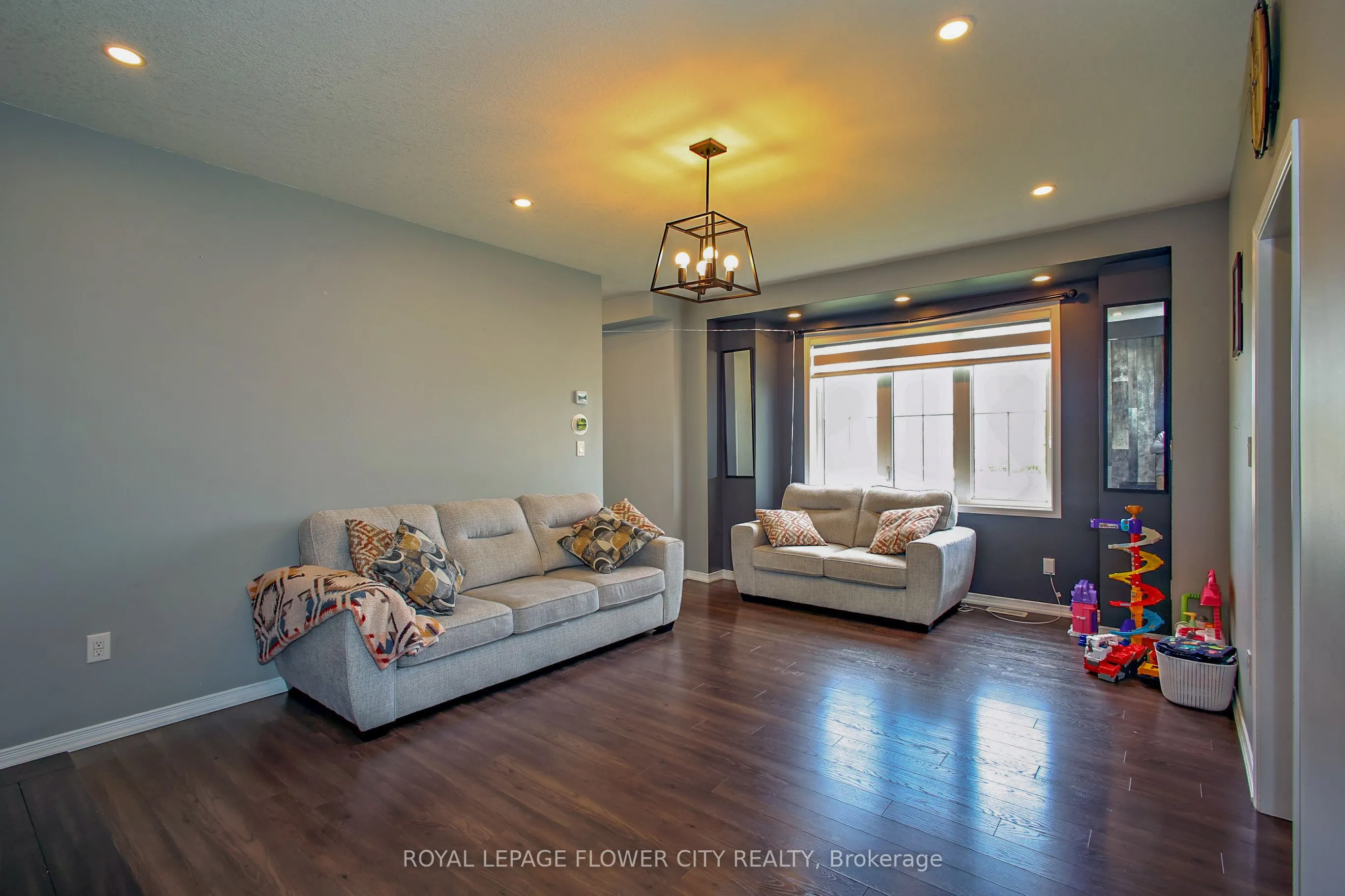81 Baffin Crescent