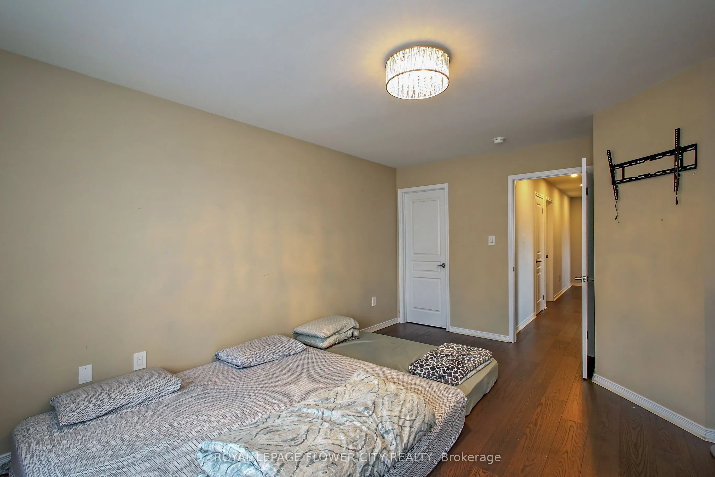 81 Baffin Crescent