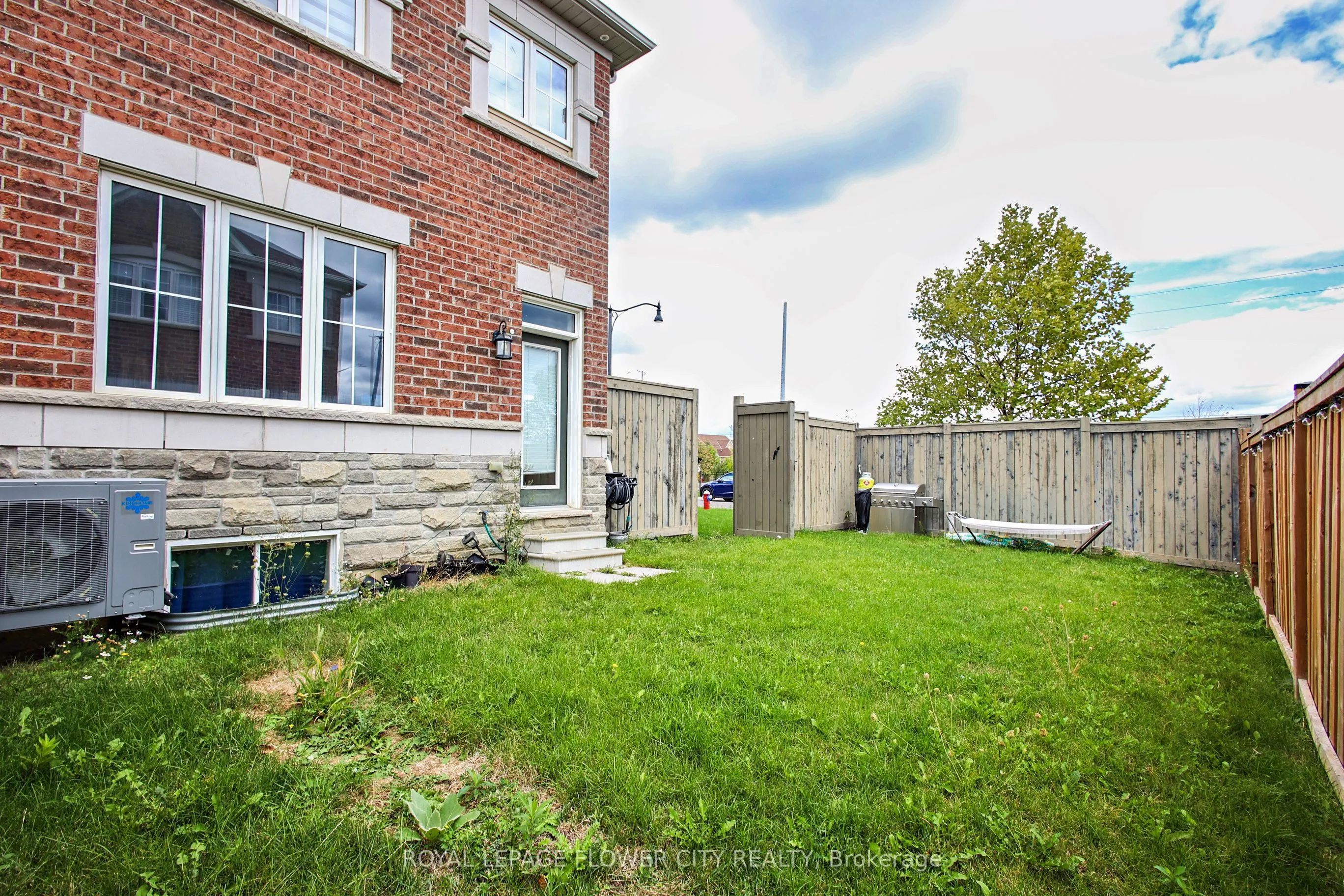 81 Baffin Crescent