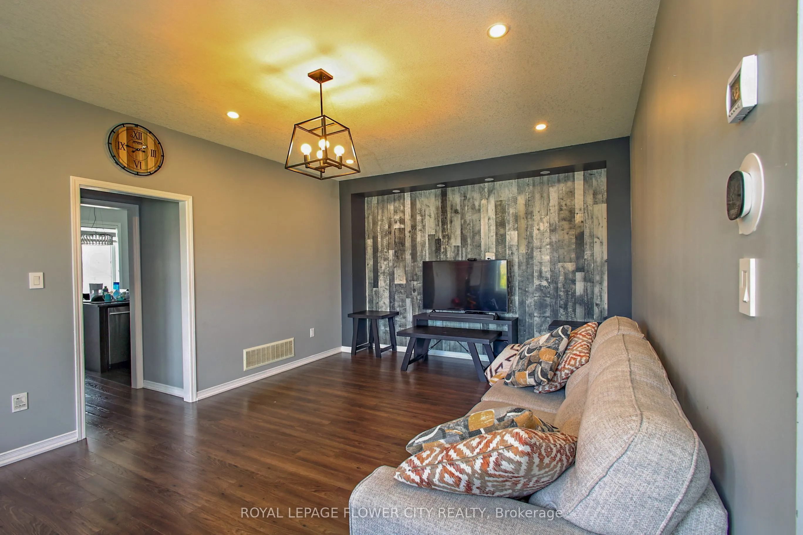 81 Baffin Crescent
