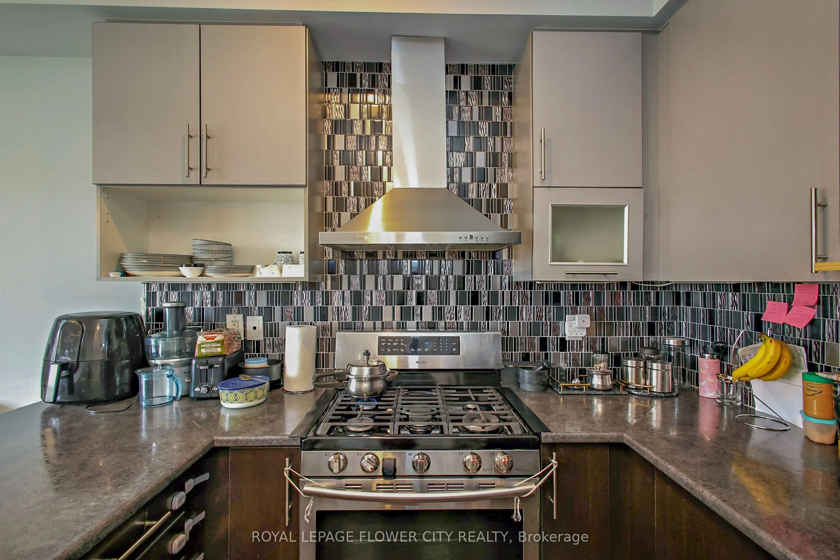81 Baffin Crescent