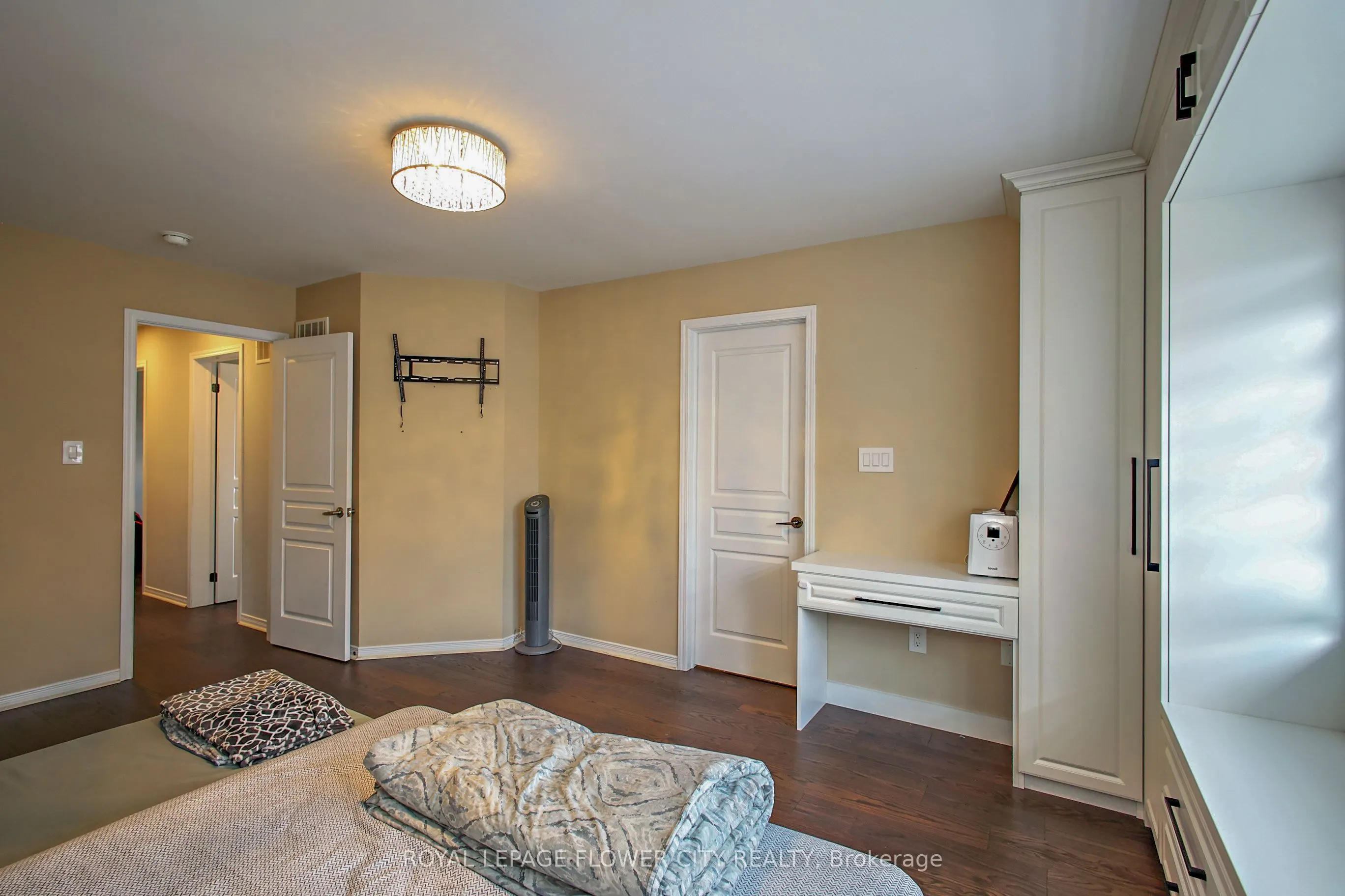 81 Baffin Crescent