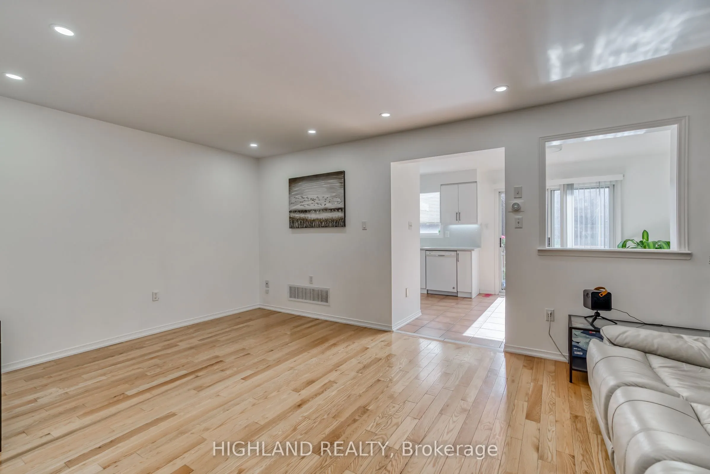 3904 Stardust Drive