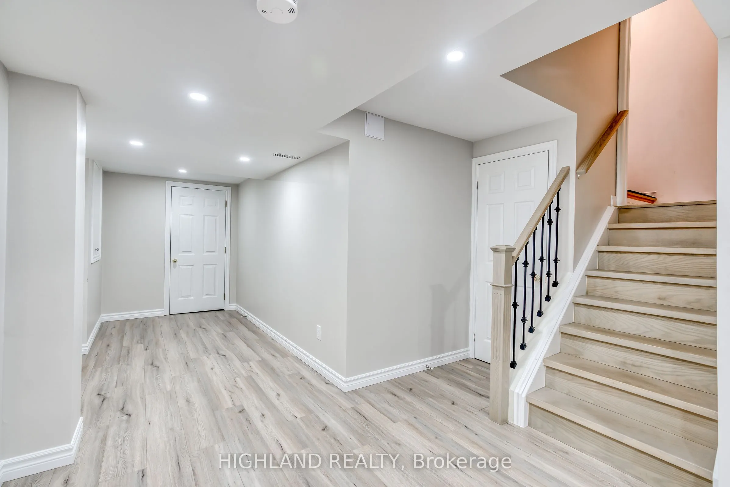 3904 Stardust Drive