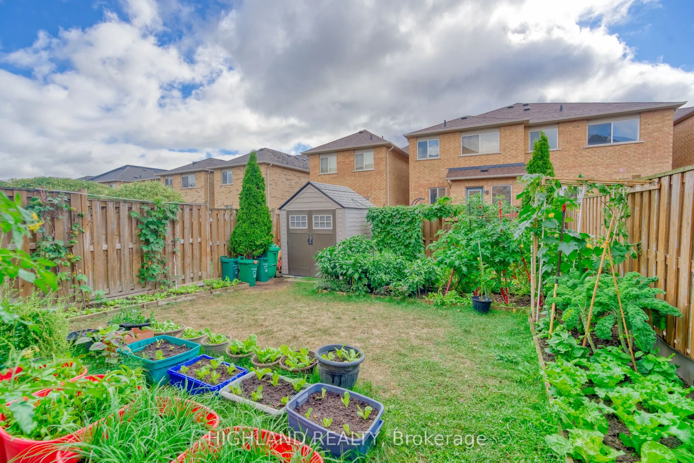 3904 Stardust Drive
